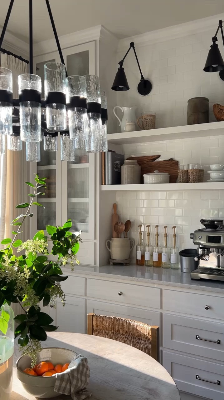 Our breakfast nook next to the kitchen is one of my favorite spots.  Loving the new woven chairs in here.





#LTKhome
