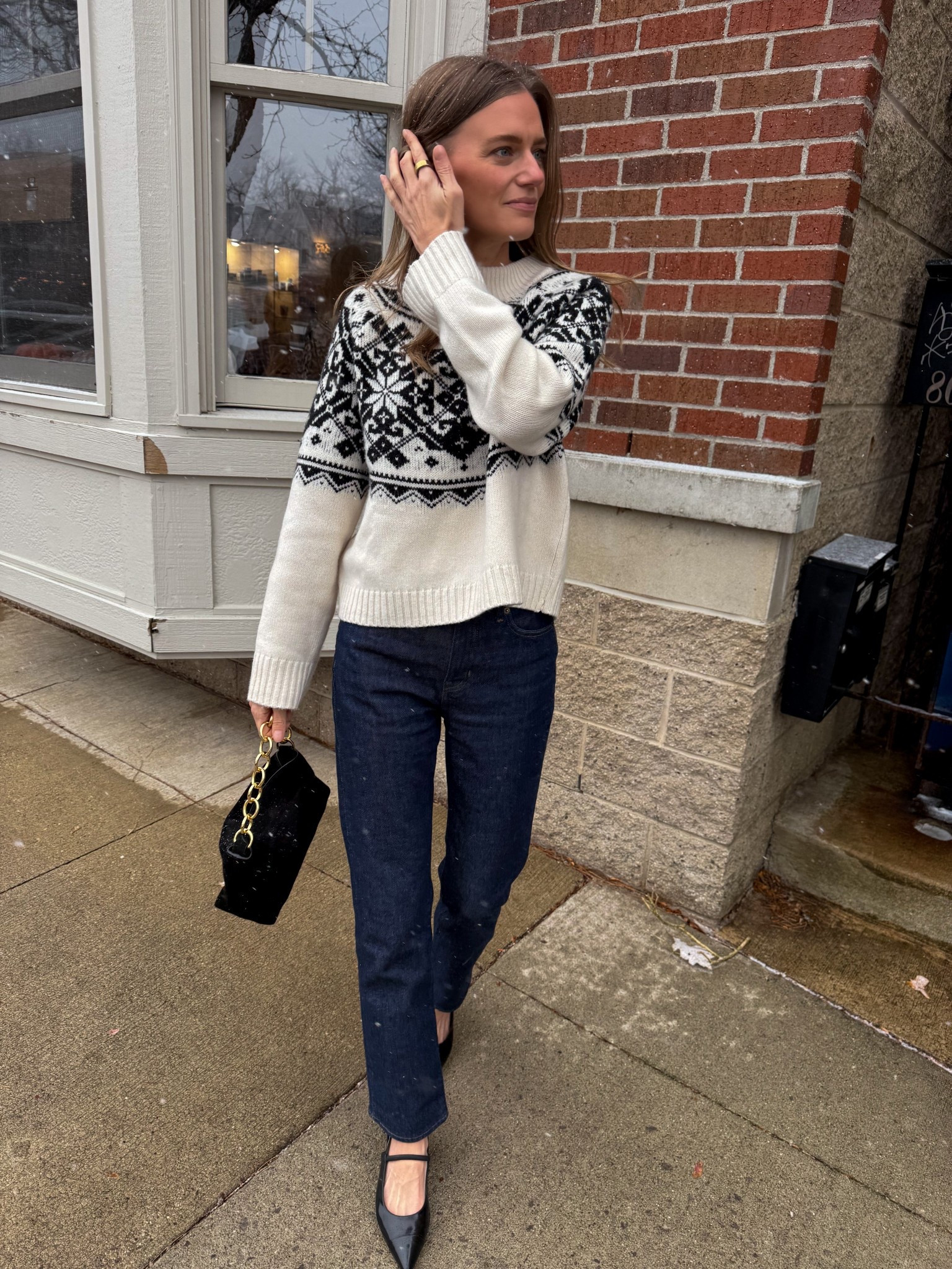 Gifting season is here, and what better gift than the gift of warmth from @jcrew? Sweaters, coats, scarves, and timeless essentials that feel just as good to give as they do to receive. ✨ #ad #injcrew

#LTKHoliday #LTKGiftGuide