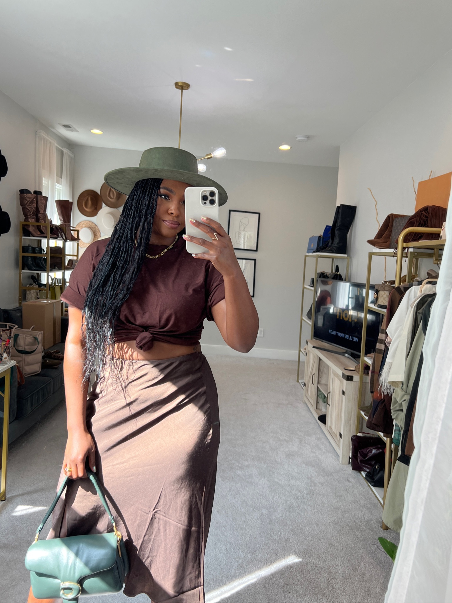 brown and green = Fall Goodness! 


#LTKfindsunder100 #LTKmidsize #LTKstyletip