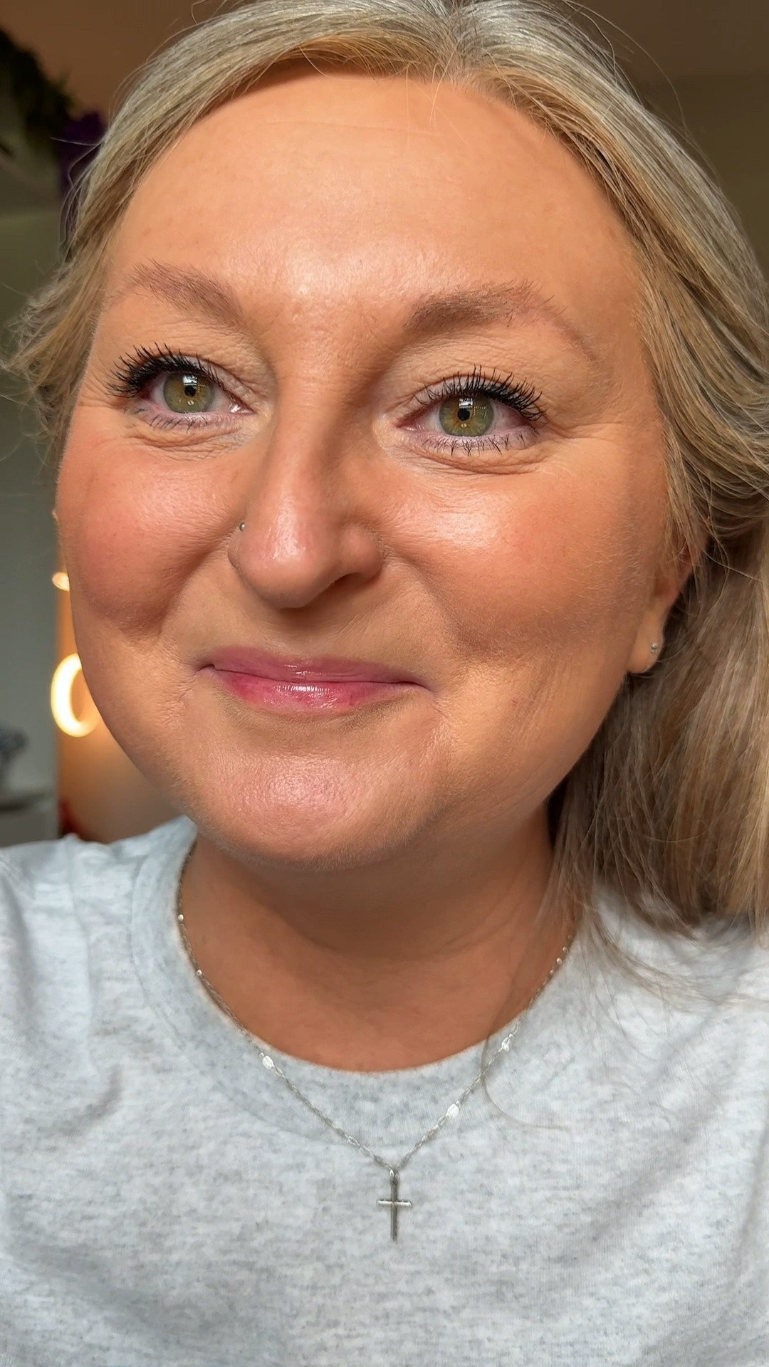 You know I can’t resist trying e.l.f.’s newest launches. 😂✨

Today’s face is basically an e.l.f. appreciation post featuring some of their brand-new goodies, and honestly… they understood the assignment. From the blush and bronzer to the finishing touches, this look came together so easily.

Cute makeup that doesn’t break the bank? That’s my love language. 💖👏

#ELFYeah #EyesLipsFace #BeautyOver40 #MakeupOver40 #DrugstoreMakeup