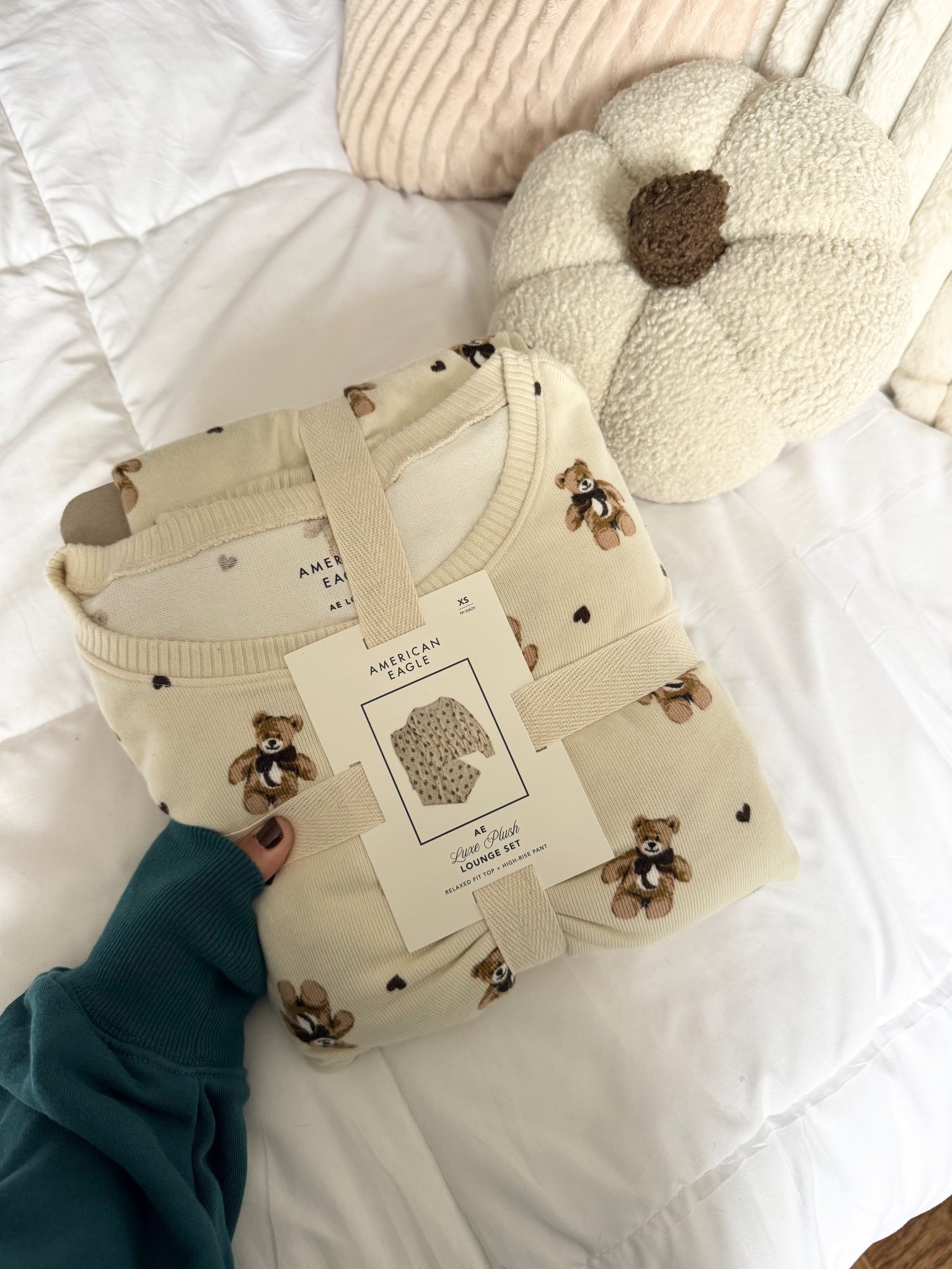 loving anything with teddy bears this season, esp these cozy pajamas! i love that they’re perfect for the holidays, but also for the winter too! they also come in a really cute red with bows and both are 31% off today! 

#LTKFindsUnder50 #LTKHoliday #LTKSaleAlert