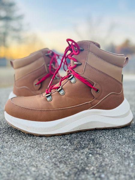Opted for these inexpensive hiking boots from Target instead of some pricey brand name ones and they could not be any cuter. Love the brown with red laces! 

Target Hiking Boots / 2Today Recommendations / 2Today Finds

#LTKSeasonal #LTKtravel #LTKshoecrush