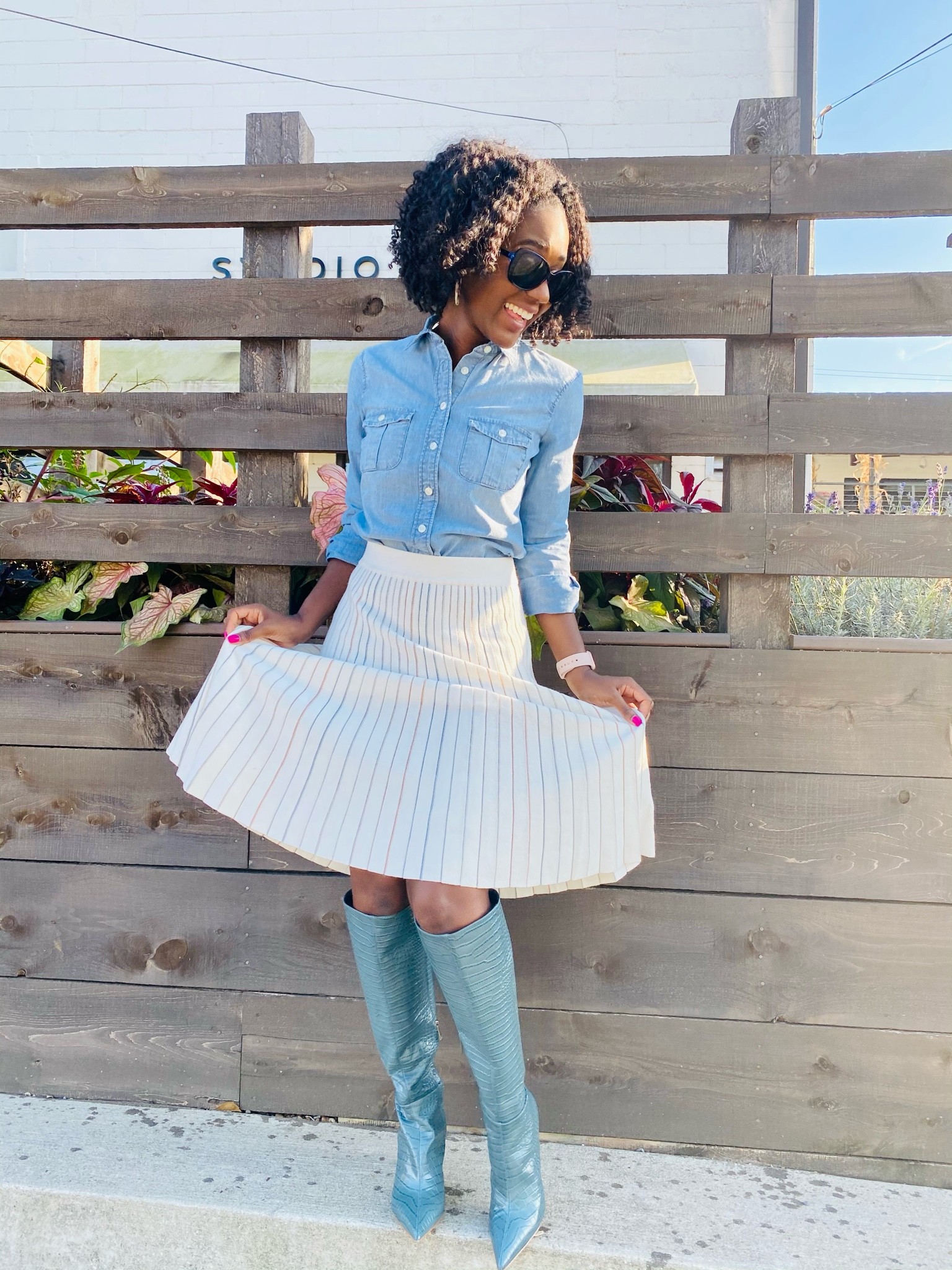 Shimmer Skirt is back! 🌟
Top: XXS
Skirt: 00P
Boots: 6

#StylishlyBree

#LTKsalealert #LTKworkwear #LTKSeasonal