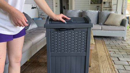 I will finally have a clean backyard with this outdoor trash can/ garbage can. Nobody ever wants to run in the house to throw anything away or you don’t want kids in the house with wet bathing suits, so this is the perfect solution to keep your backyard clean this summer!