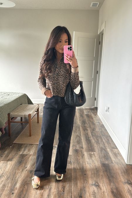 Leopard top 🐆 and my jeans are 20% off with code LTK20

Sizing:
Cardigan - tts, wearing xs
Denim - tts, wearing 25 standard length in the full length jean
Gold flats are old from j crew last year but linked similar 

#LTKxMadewell