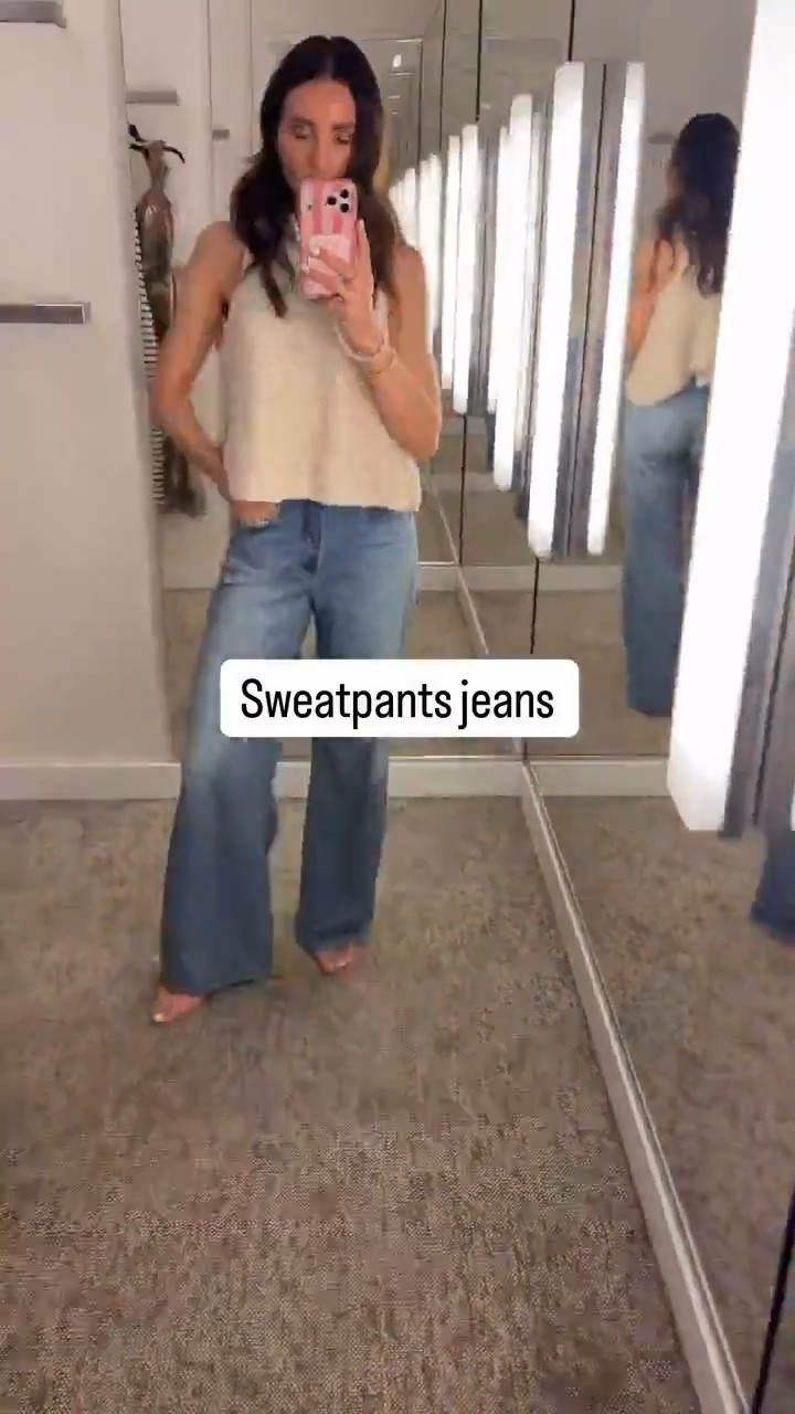 These might be the closest thing to sweatpants disguised as jeans.

#LTKSaleAlert #LTKOver40