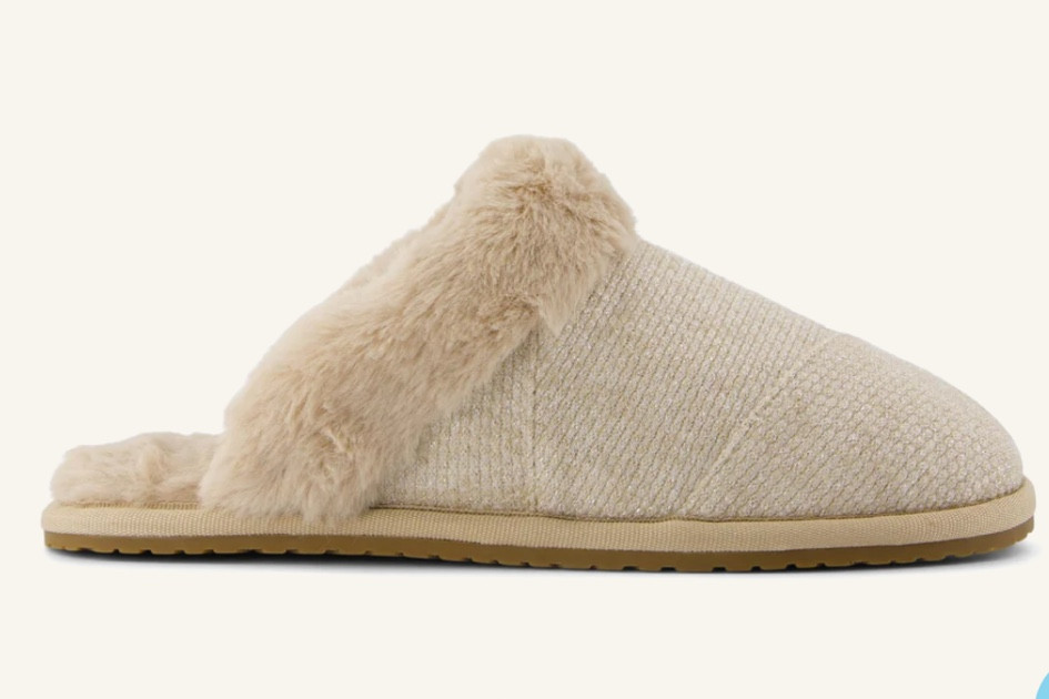 Obsessed with these valerie mule slippers and colors! 2 for $75* with code: GET2 
Padded memory foam. When you buy TOMS, you help fund access to mental health resources for the millions of people who need them. Wear TOMS. Wear Good.

#LTKcanada #LTKstyletip #LTKwinter