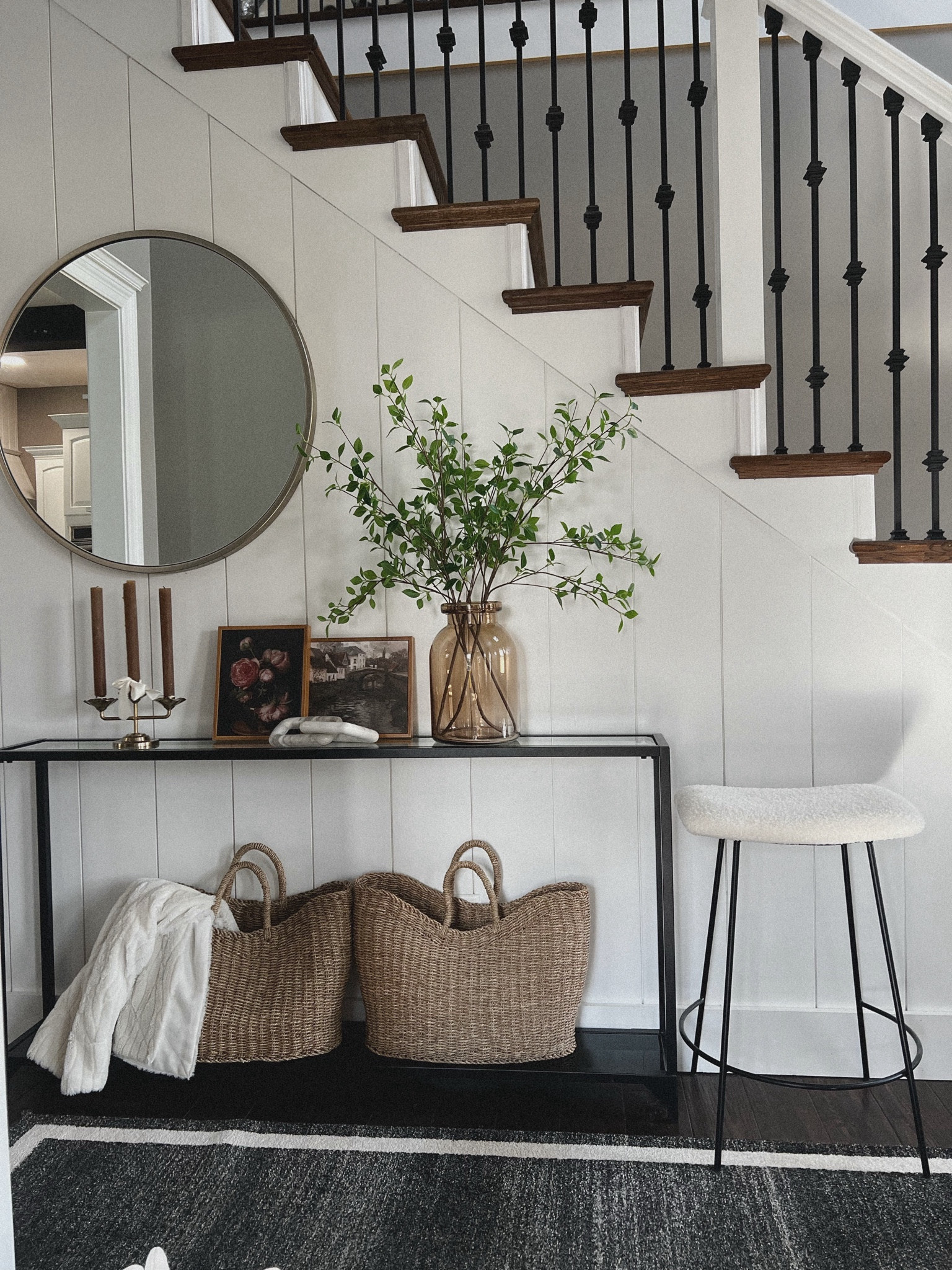 Entryway decor 🪞🏠🕯️🧺

#LTKstyletip #LTKhome