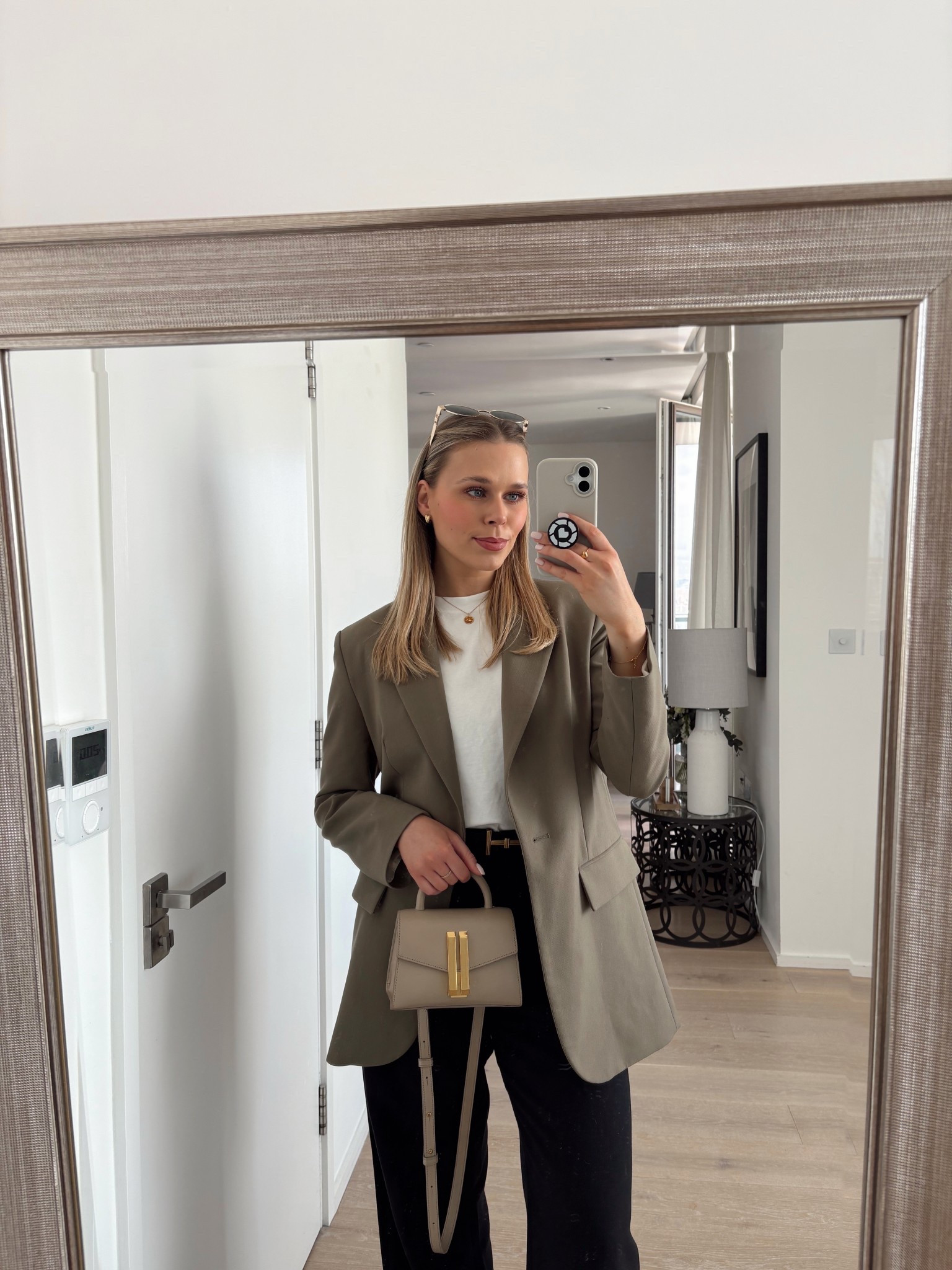 Meeting outfit ☕️

Zara blazer, Zara outfit, London meetings, outfit of the day, spring outfit

#LTKspring #LTKuk #LTKAroundTheWorld