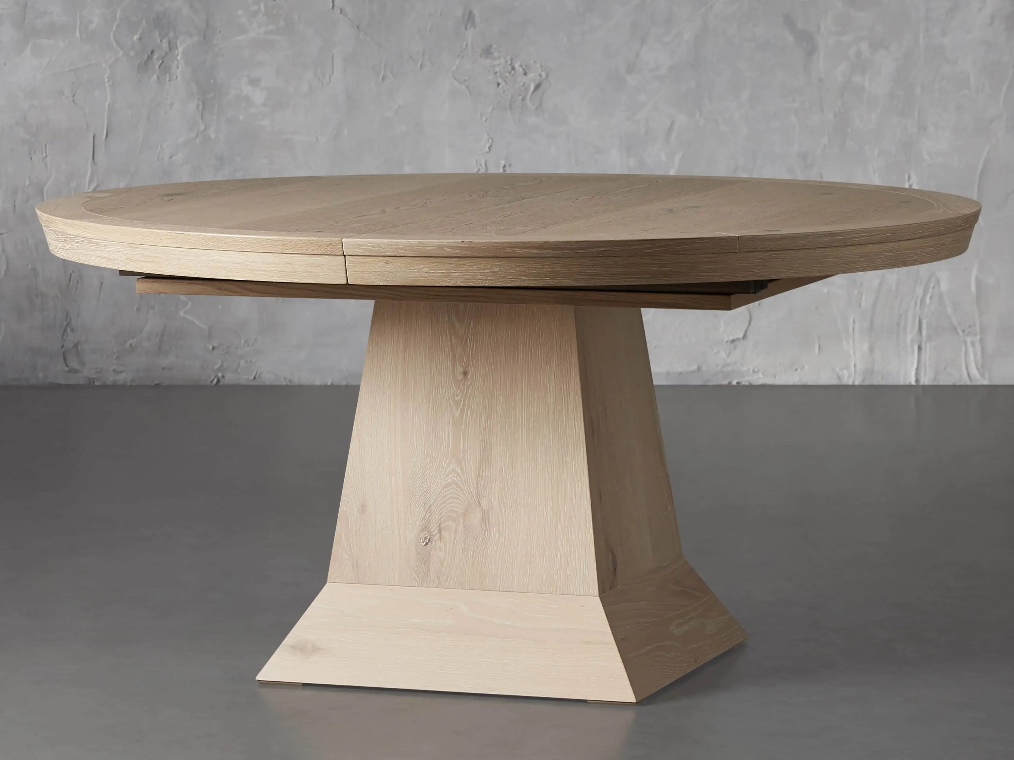 Leighton Dining Table | Arhaus