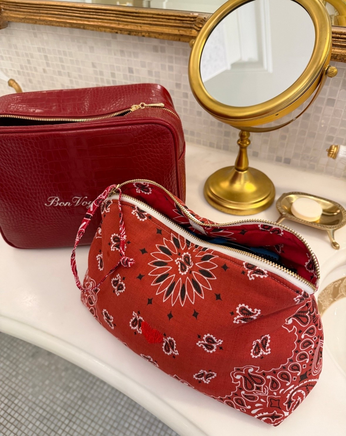 12 toiletries bags I ❤️