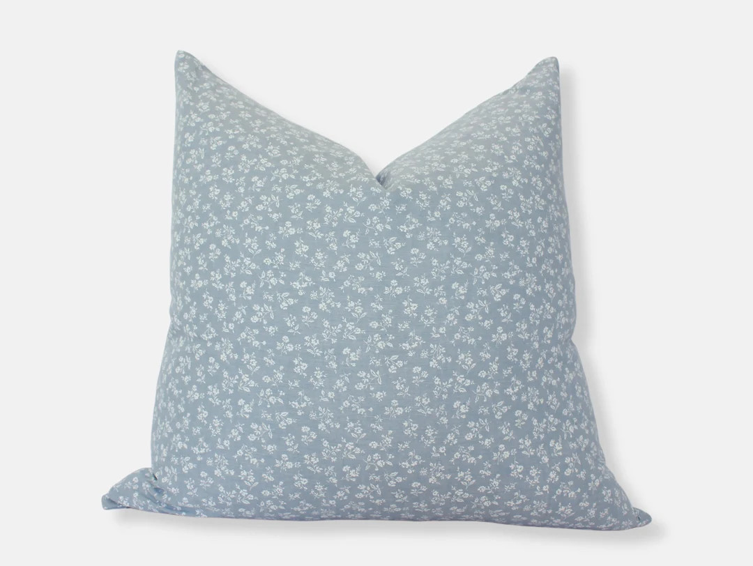 Floral Blue Pillow Covers 18x18 Light Blue Floral Pillows - Etsy | Etsy (US)