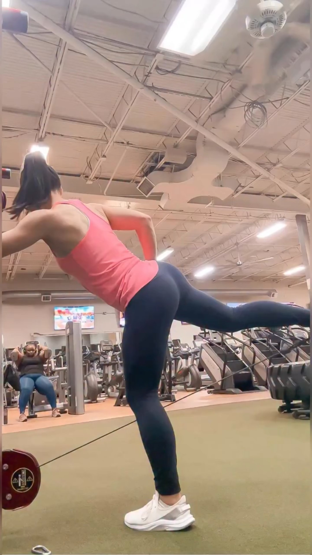 🍑 & 🍠 

#legday #mondaymotivation #glutesandhammies