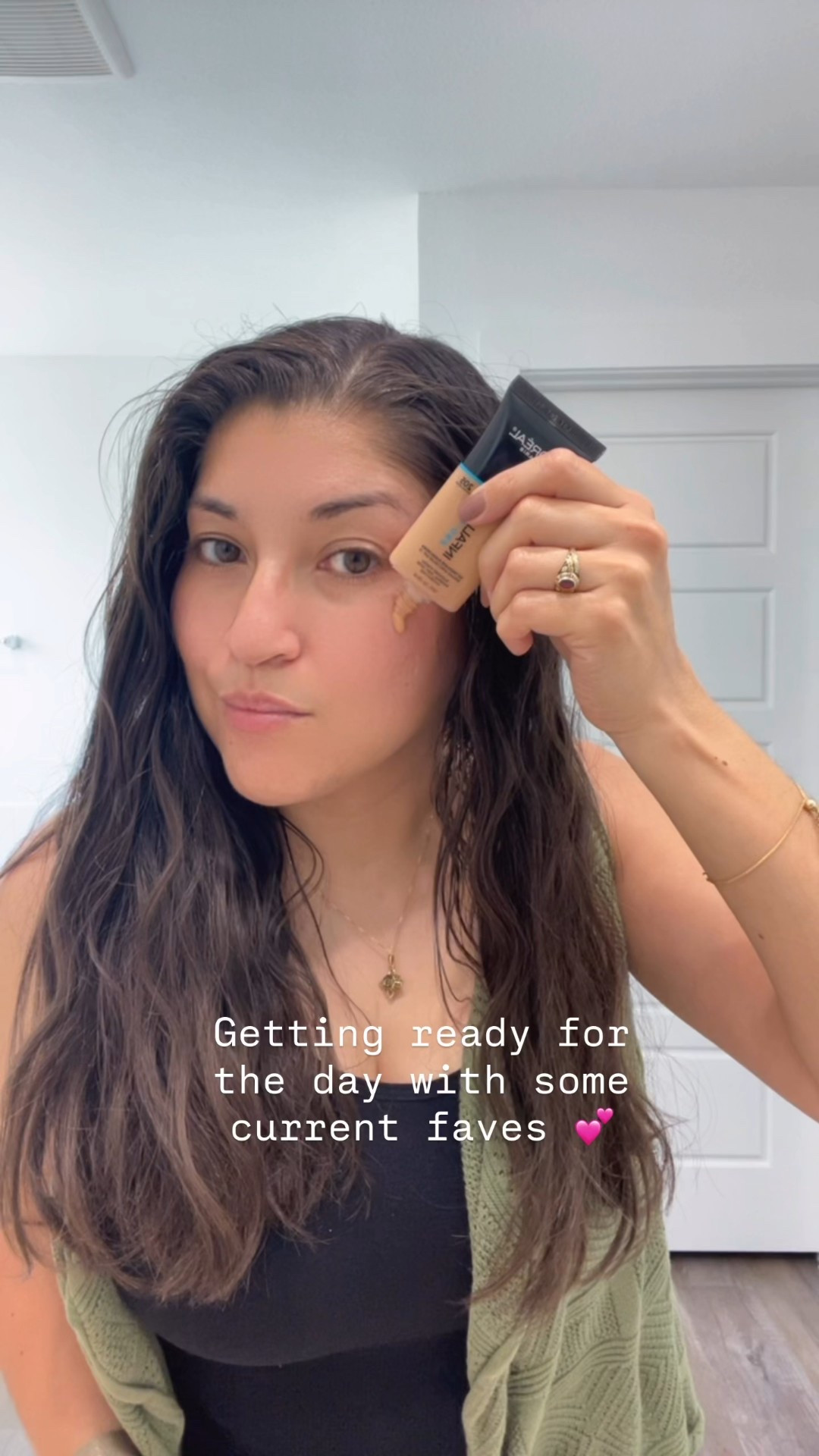 Getting ready for the day with a few current favorites 💄✨
Sharing this everyday makeup look featuring:
— The Lancôme Hypnôse Eyeshadow Palette (so soft & wearable)
— Lash Idôle Mascara + Cils Booster XL for extra lift
— Juicy Tubes Gloss for that comfy shine
— My go-to blush from Merit Beauty,
and of course, my Tory Burch bag for errands 💼

Linked everything here so you can shop or save for later! #GRWM #everydaymakeup #LTKbeauty #LTKunder100 #cleanbeauty #fallmakeuplook #LTKfall #toryburchstyle

#LTKStyleTip #LTKBeauty #LTKFindsUnder100