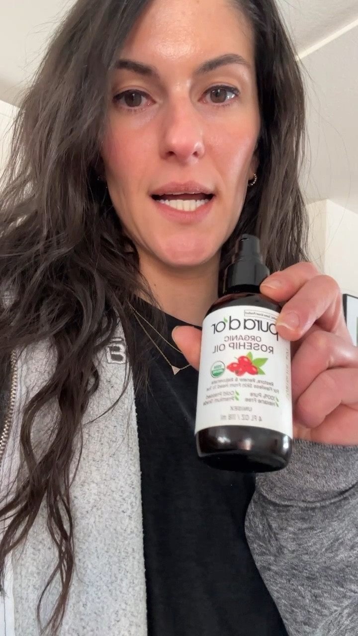 Obsessed with this $14 organic rosehip oil mixed with my moisturizer! Makes my face soooo soft. Linking to the products I use every single day (except the exfoliating one only once a week)