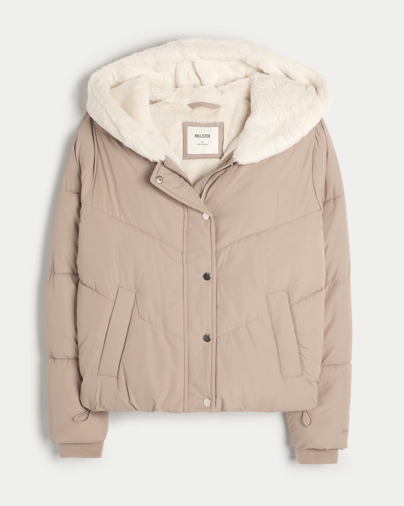 Women's Ultimate Cozy Lined Puffer Jacket from Hollister | Hollister (US)