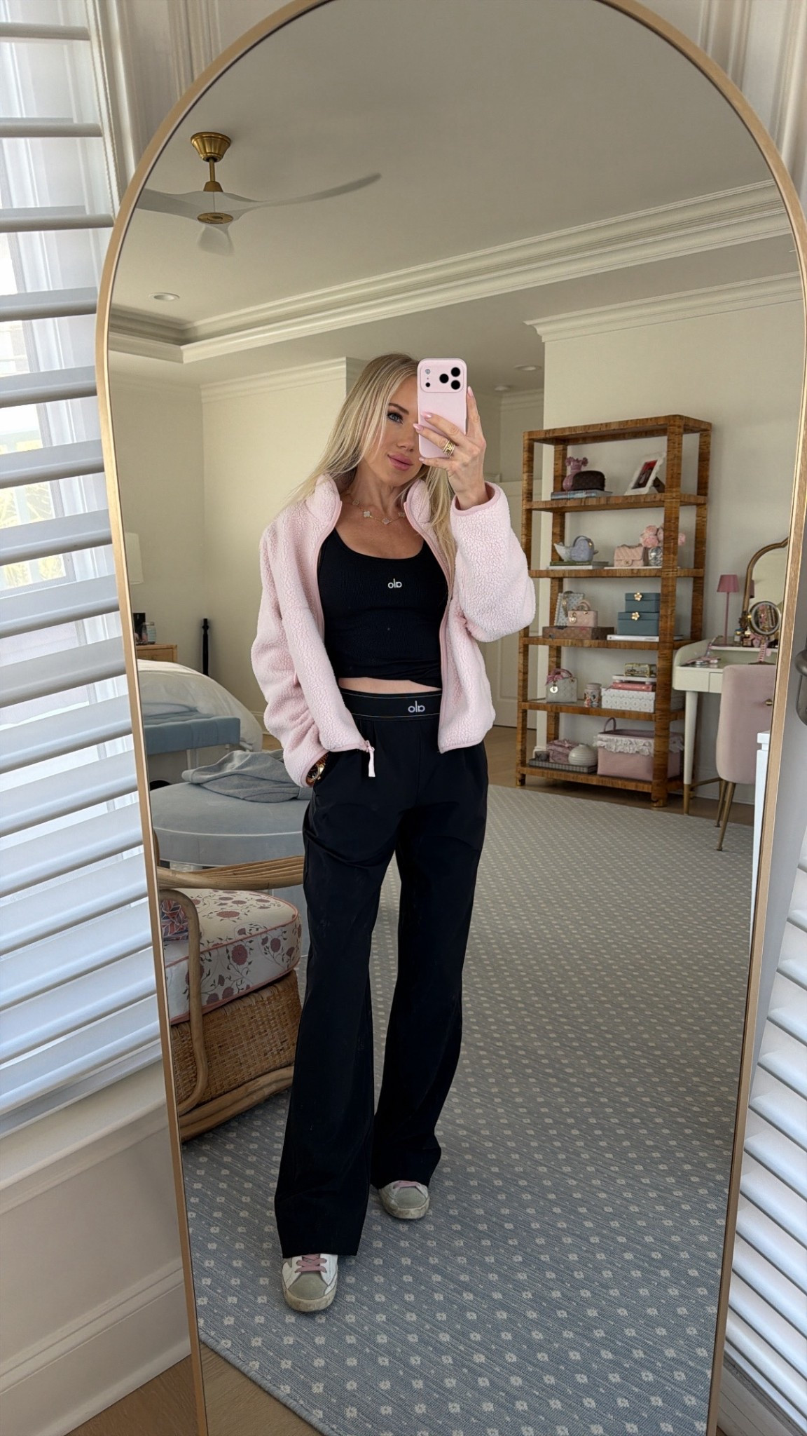 Alo ootd

#LTKgrwm #LTKFindsUnder50 #LTKootd