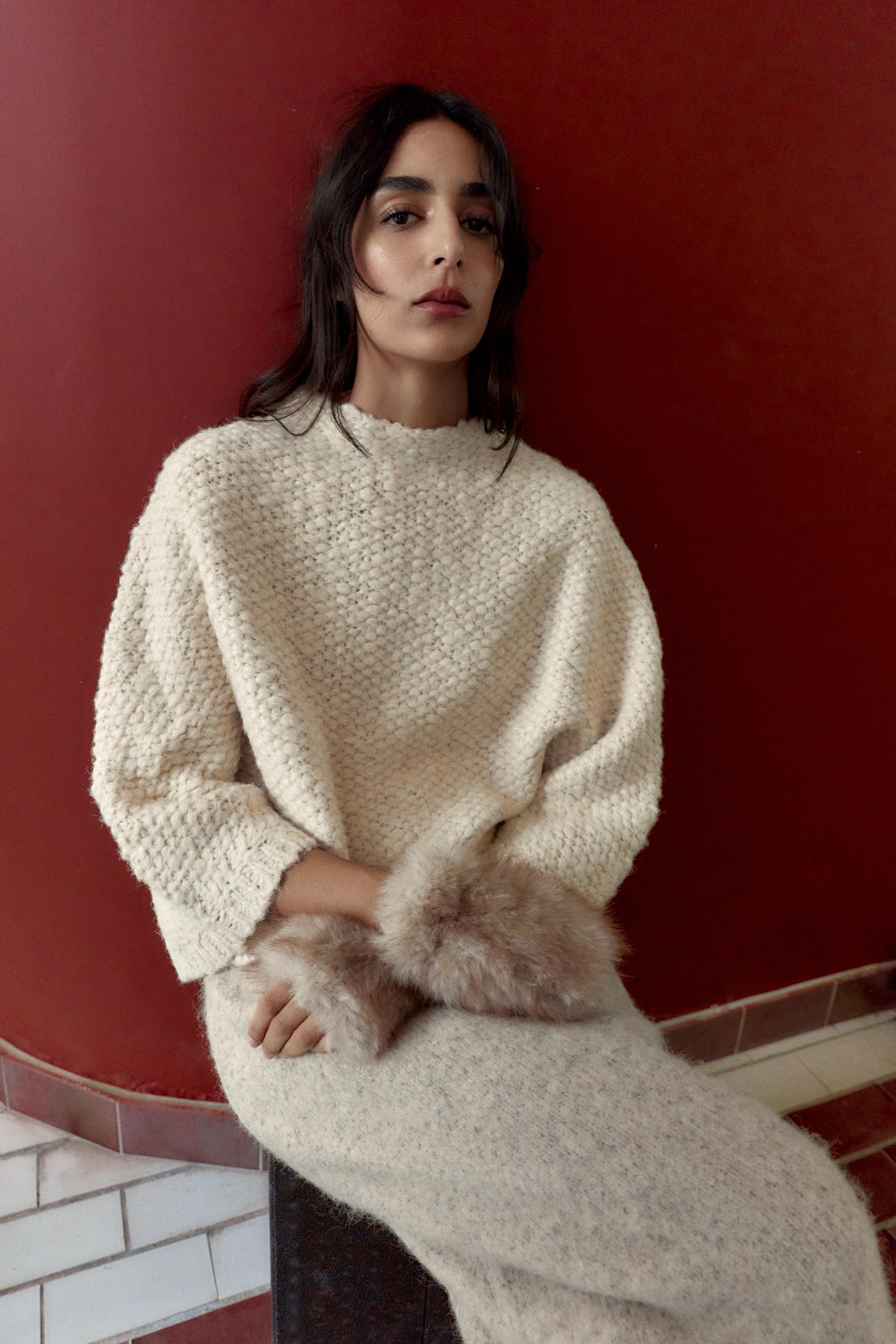 CHUNKY KNIT CAPE JUMPER | Zara US