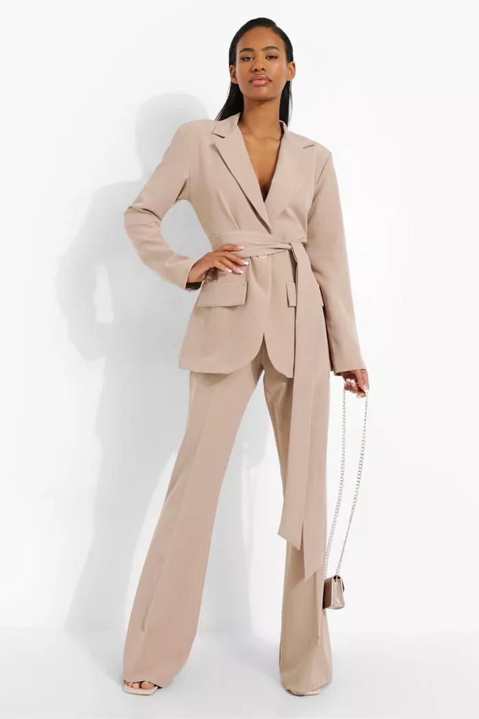 COPYRIGHT © 2025 BOOHOO | boohoo (US & Canada)