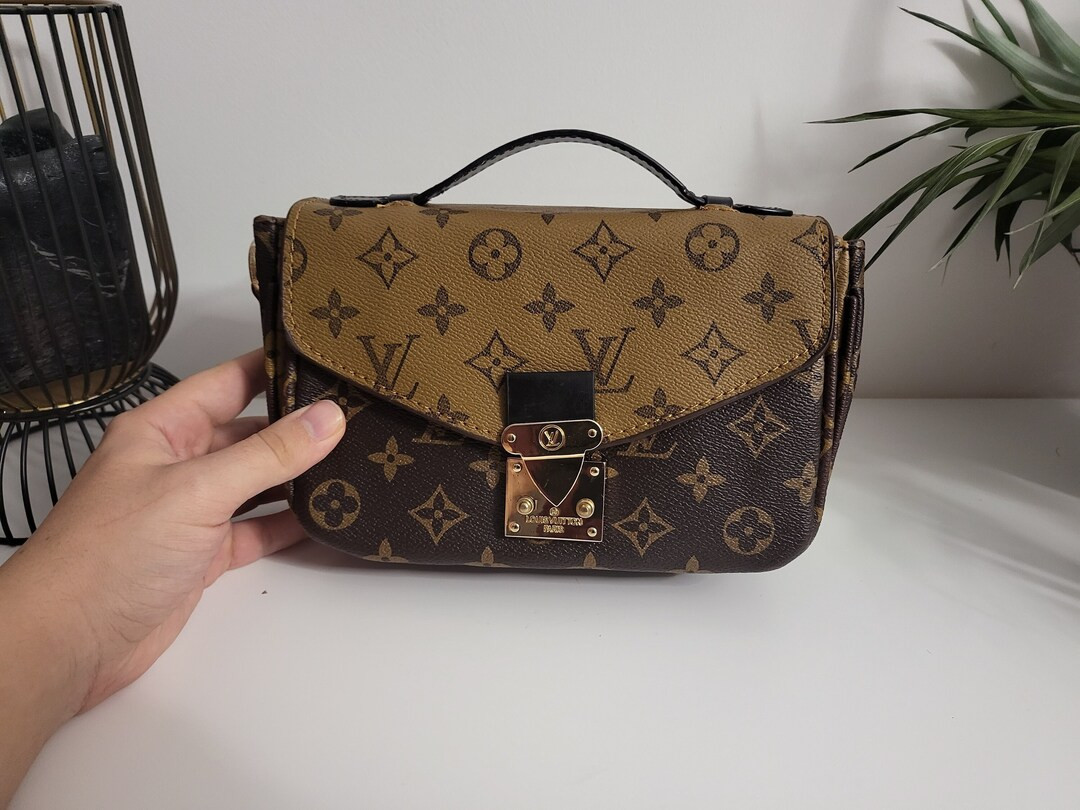Louis Vuitton Women's Handbag LV Crossbody Bag Brown Vintage | Etsy (CAD)