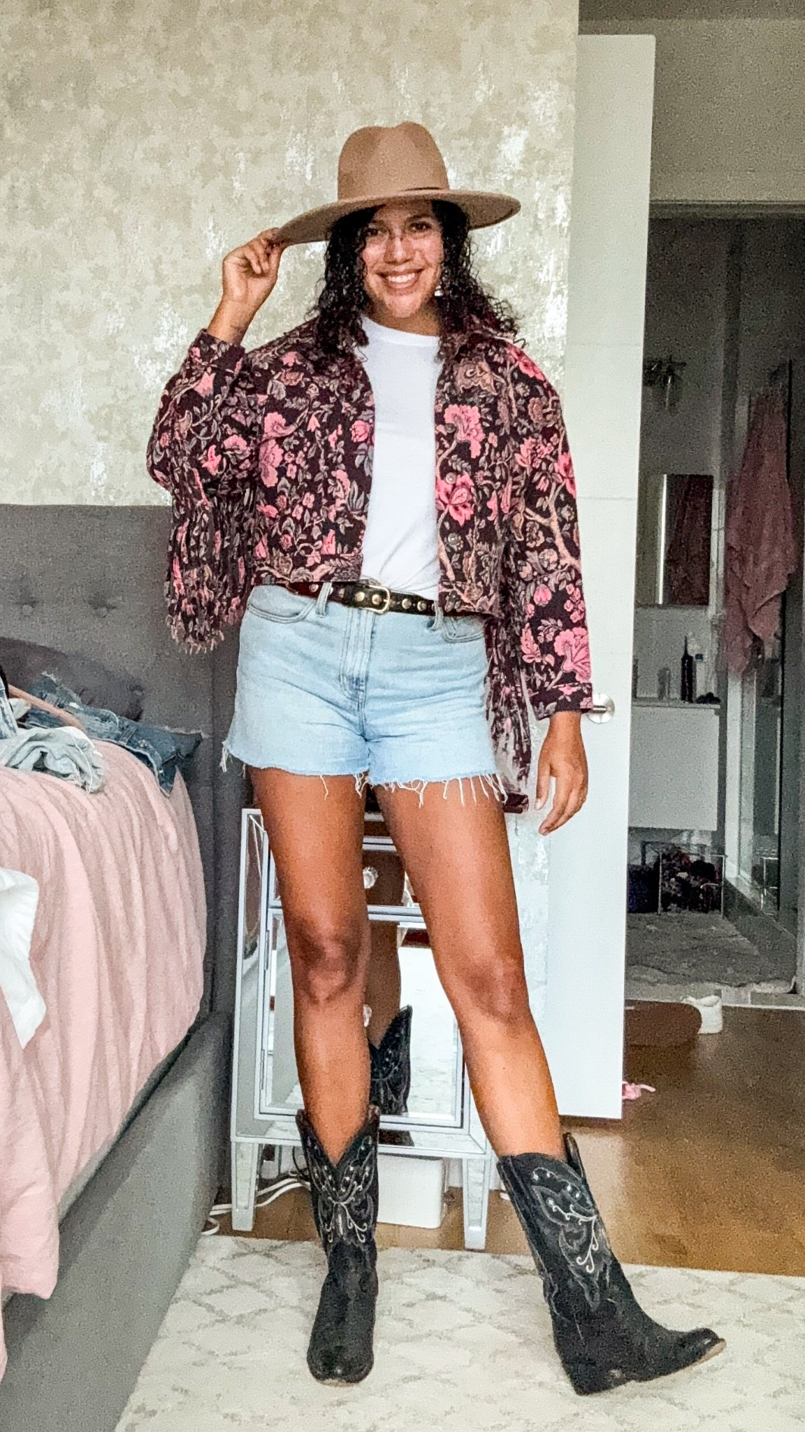 I’m always looking for new things to do in NYC and this Rodeo Rave at BK Backyard was so fun! My best friend found this event that happens monthly with food trucks, line dancing lessons, and a DJ. It’s a perfect summer evening and the tickets were under 20 bucks! 

ps for my single gals, there were way more men there than I was expecting and line dancing was a great way to strike up convos!

Shopped my closet for this look, featuring a couple items I really need to remember to wear more. 

Levi’s fringe jacket, size M (meant to be oversized)
Abercrombie white tee, size M (meant to be oversized)
Cowboy hat was from a random store years ago, but I tagged similar ones
Abercrombie cutoff shorts (size 31, TTS)
8 Other Reasons studded belt (O/S)
Steve Madden white cowboy boots, black ones are vintage

The stuff that didn’t fit:

Madewell denim skirt (size 28)
Madewell overall shorts (size 29)
Abercrombie cutoff shorts (size 30)

#nycnightlife #linedancing #westernoutfit

#LTKSummerEdit #LTKSeasonal #LTKMidsize