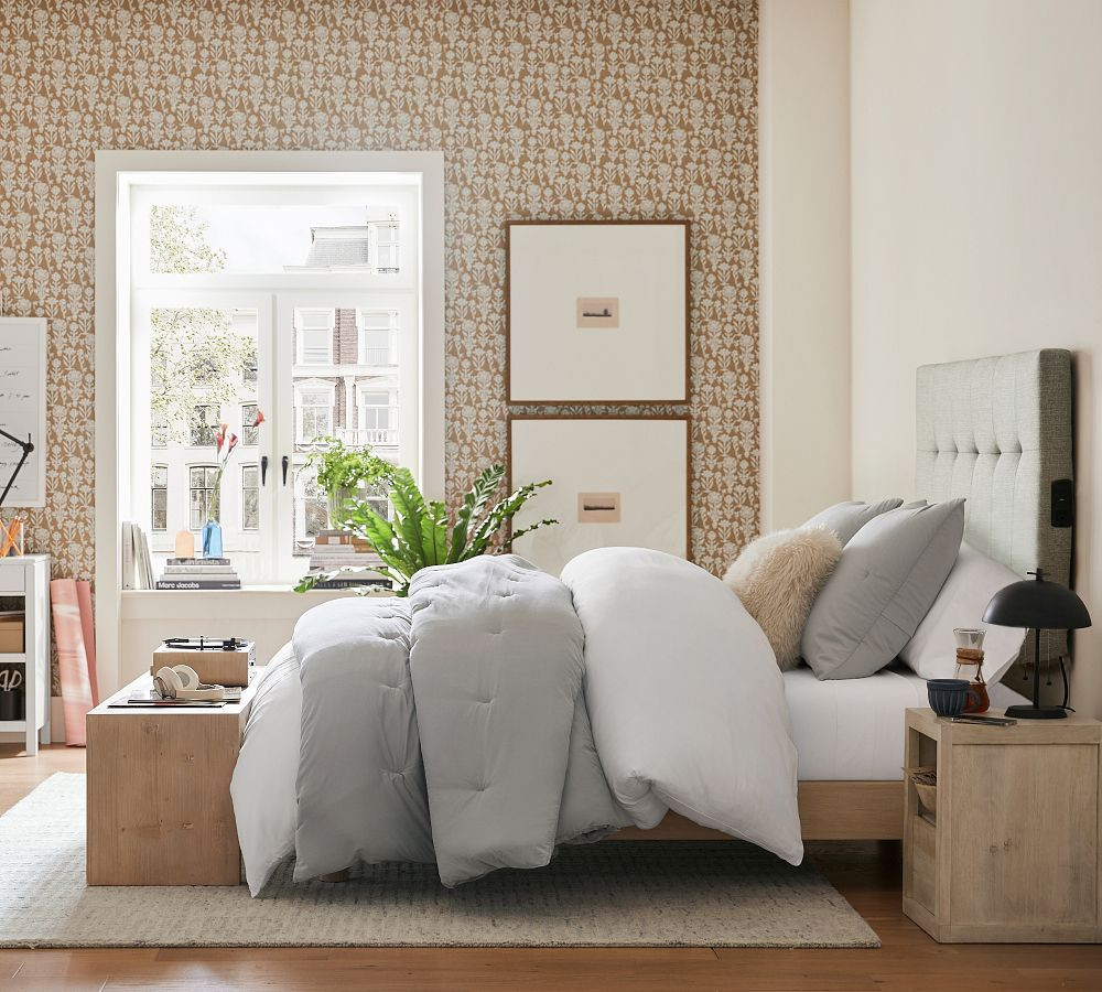 Cayman Charging Nightstand (16") | Pottery Barn (US)