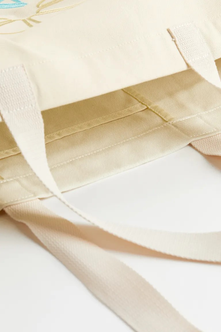 Embroidered shopper | H&M (UK, MY, IN, SG, PH, TW, HK)