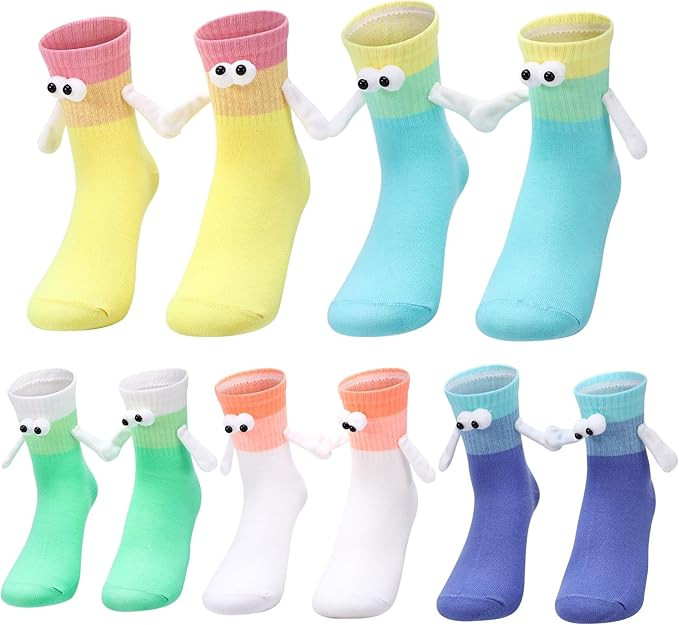 Jspupifip 5 Pairs Magnetic Crazy Sock, Hold Hands Fun Cartoon Socks Novelty Gifts for Men Women | Amazon (US)