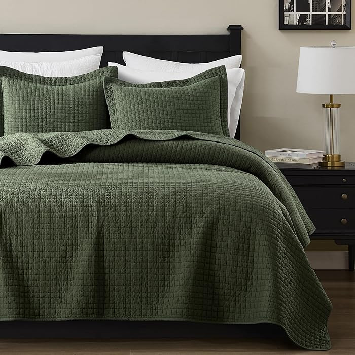 Amazon.com: WDCOZY 100% Cotton King Size Quilt Set - Olive Green Box Pick Stitch Soft Lightweight... | Amazon (US)