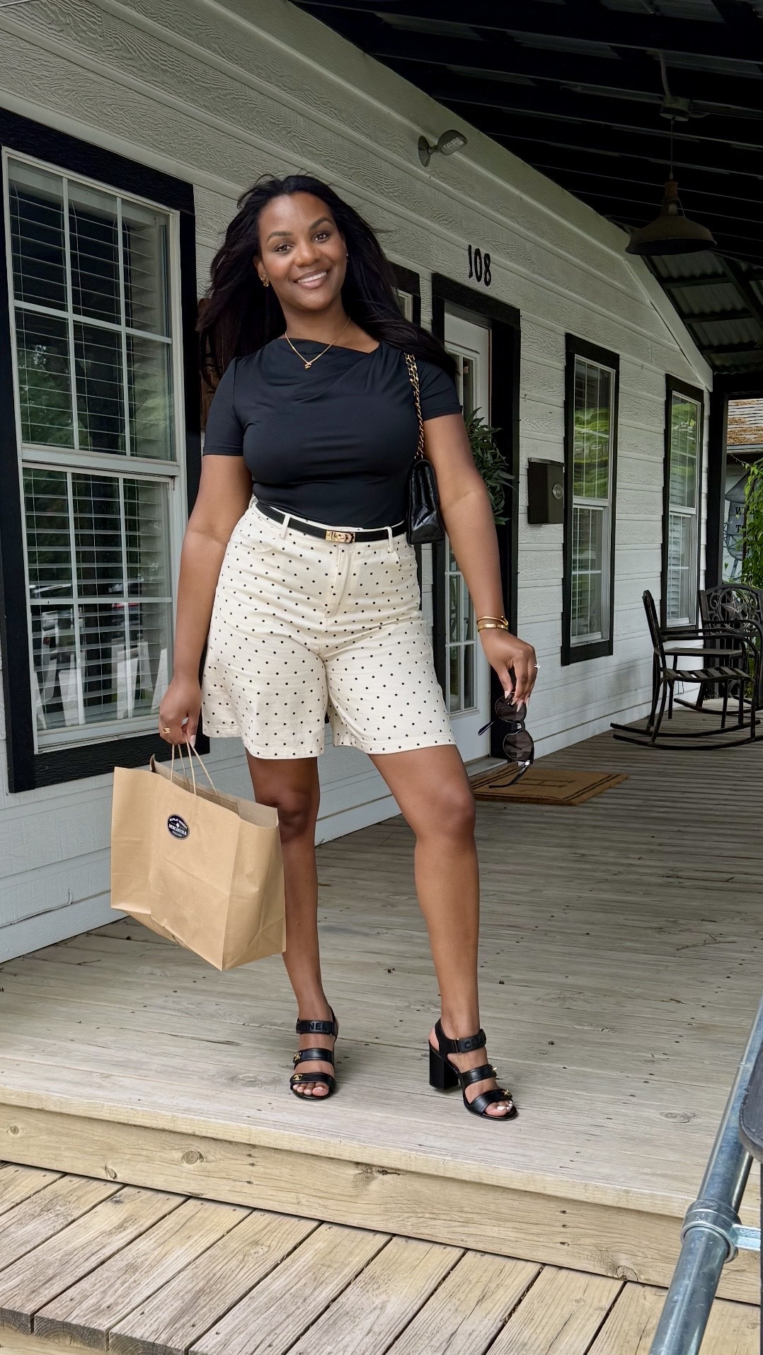 I got so many compliments on these shorts! Polkadots are trending right now and they were perfect for a cute brunch.

#brunchoutfit #fashionphile #ootd #polkadots #brunchtime
