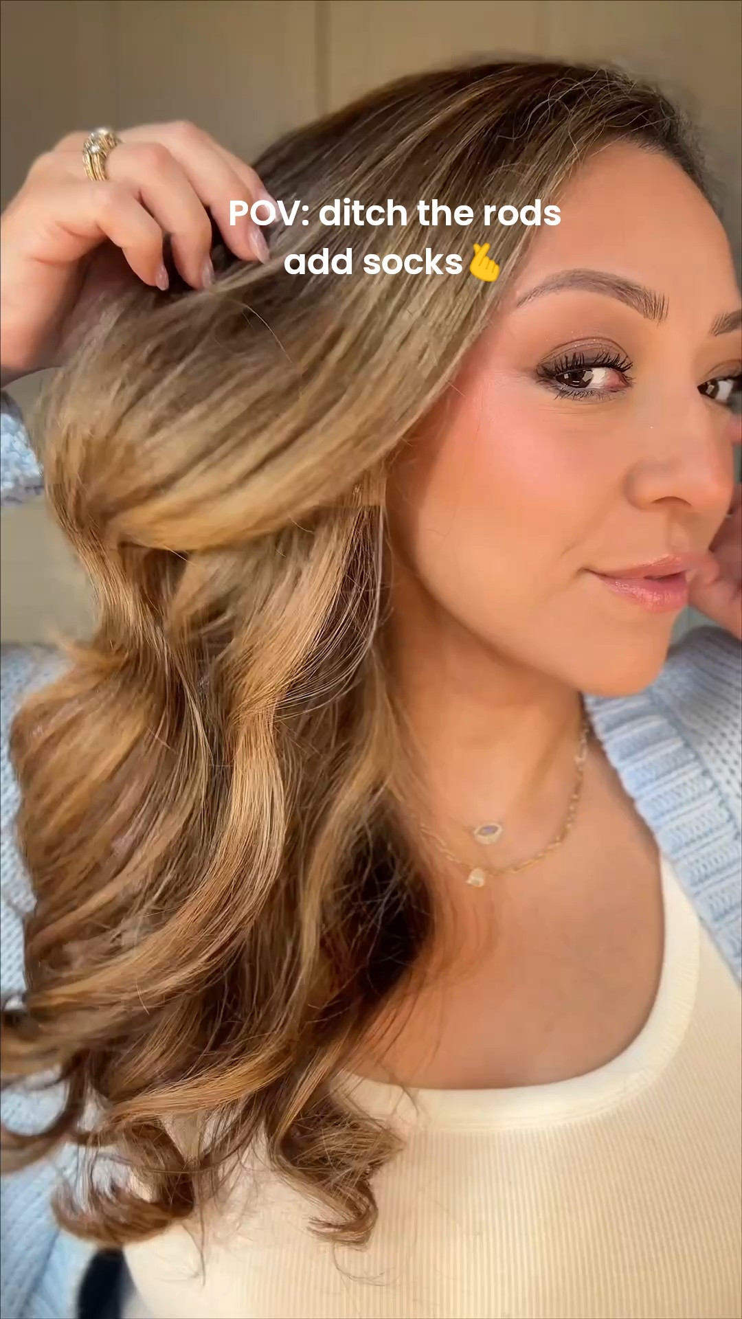 Heartless curls FTW😌 

Using my fave hair products to keep my hair routine under 1 min in the morning, before rushing out the door❤️

Linking the oil I used as well as some of my fave products! 
I used the Kerestase leave in treatment before wrapping it up! 
And I used the cloud socks but linking similar below🥰


Hair essentials, hair faves, hair must haves, heartless curls, hair oil, smooth hair, shiny hair, curly hair, Sephora sale.


#LTKSaleAlert #LTKStyleTip #LTKBeauty