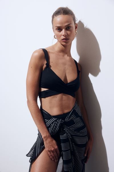 Padded Wrap Bikini Top - Black - Ladies | H&M US | H&M (US + CA)