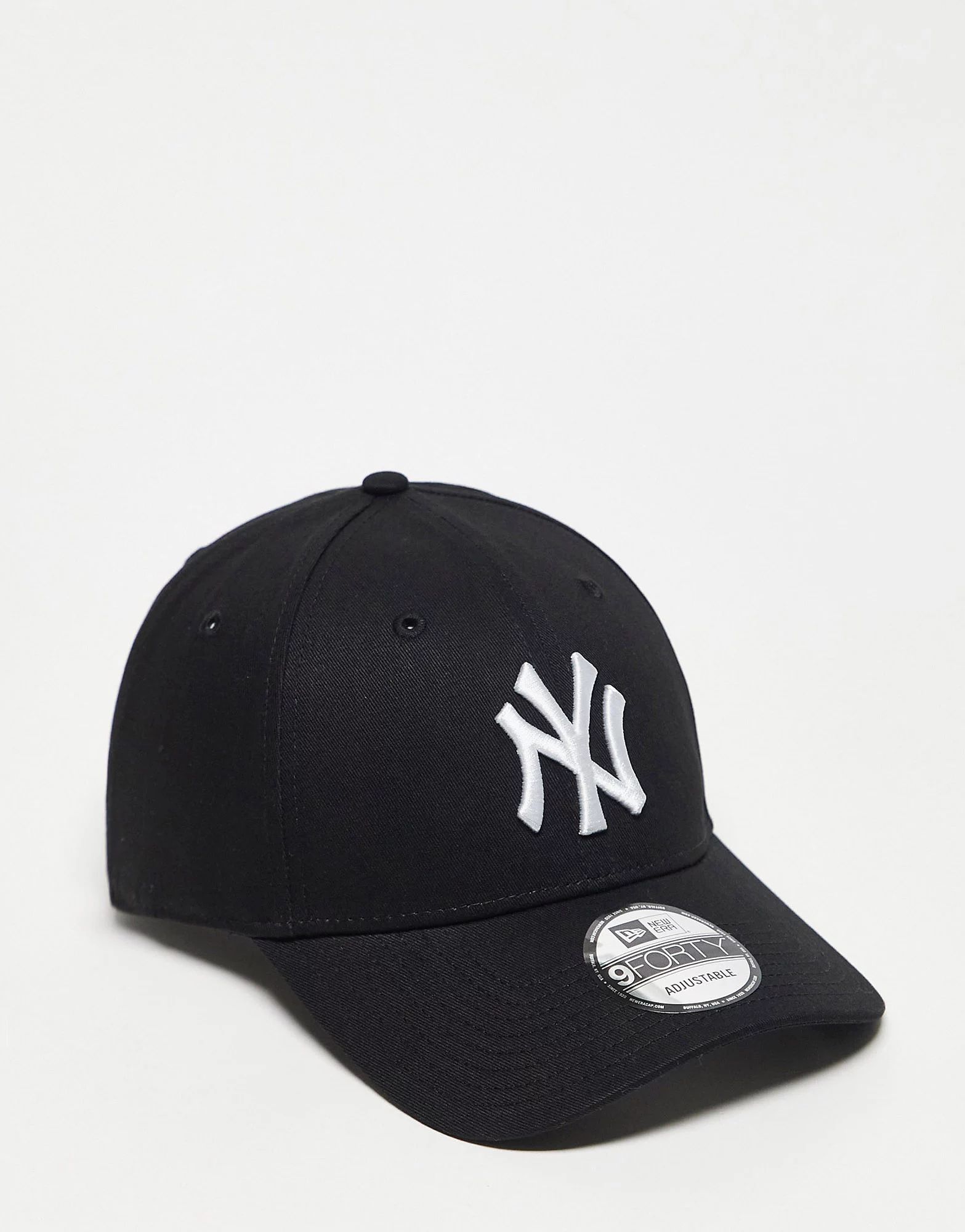 New Era MLB 9forty NY Yankees adjustable unisex cap in black | ASOS (Global)