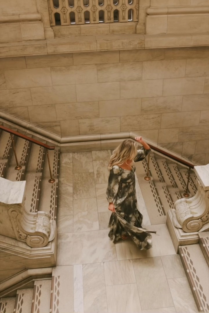 The perfect fall wedding guest dress DOES exist 🤎✨ Flowy sleeves + romantic prints = instant outfit win. #fallweddingguestoutfit #ltkfashion #balticbornstyle #fallaesthetic #dressgoals #autumnvibes #styleinspo 

 #LTKSeasonal #LTKU #LTKWedding