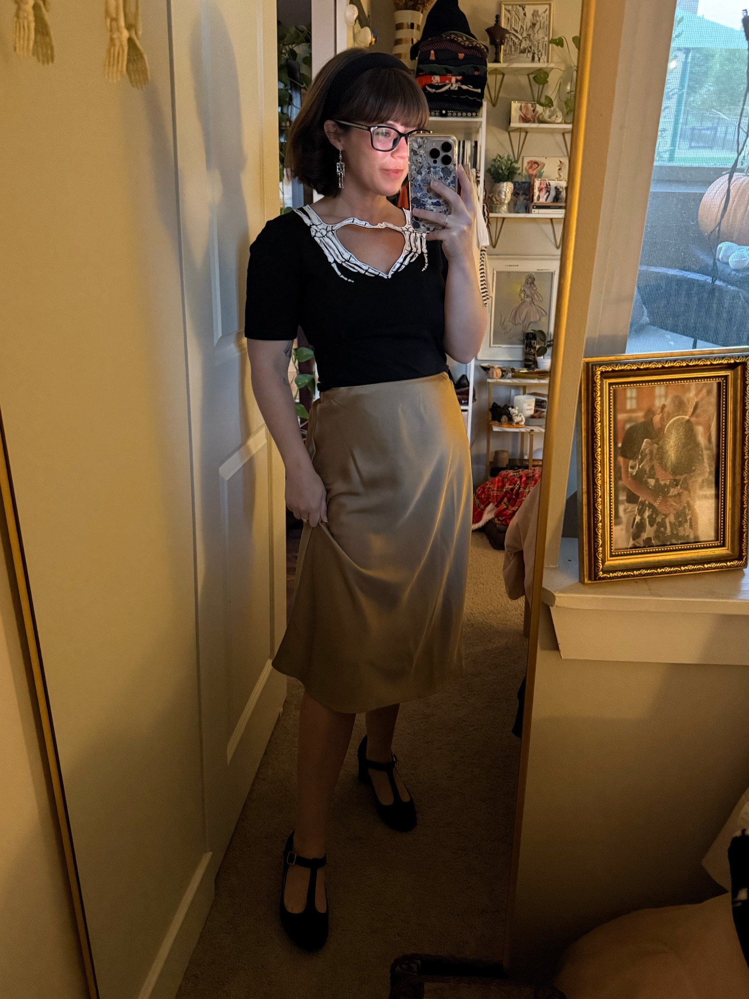 I’ve had this shirt for years and this is the first time I’ve really worn it. It’s a t-shirt, but it feels so much nicer than that and I just get caught up in my head. I love how sleek this looks. And the best part is I found the exact top! Wearing a small in the top and skirt.

#LTKStyleTip #LTKHalloween #LTKWorkwear