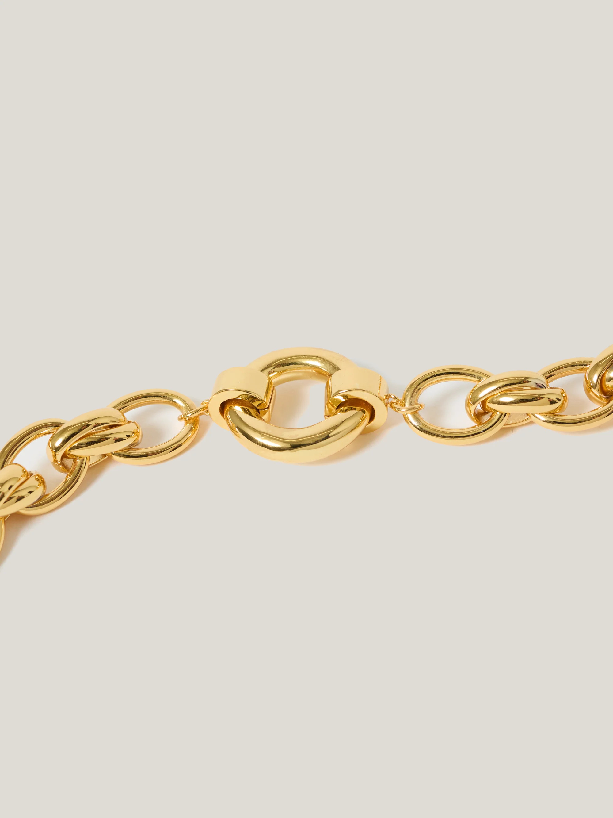 Round Link Chain Bracelet | Gold | Jigsaw (UK)