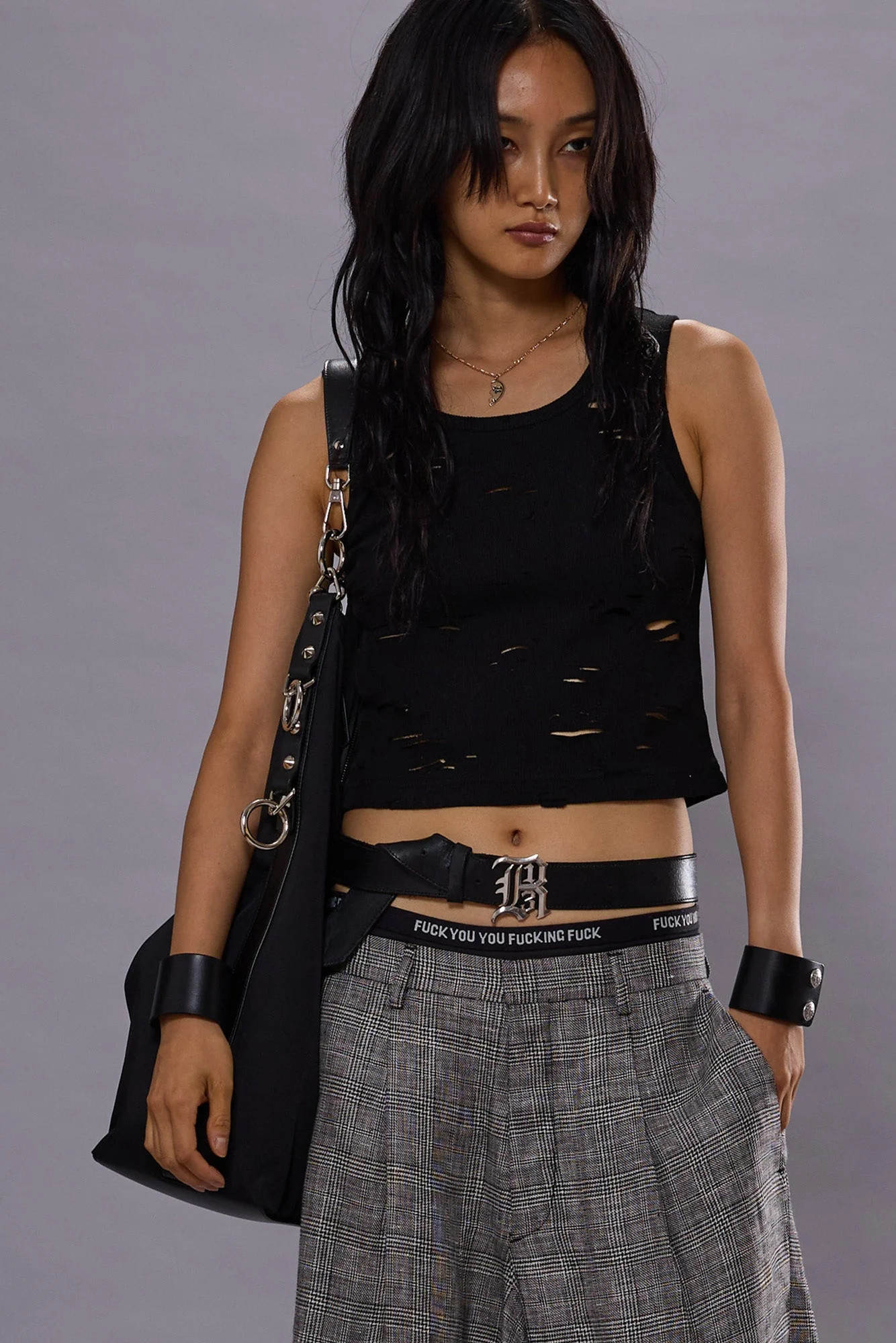 DISTRESSED TANK - BLACK | R13