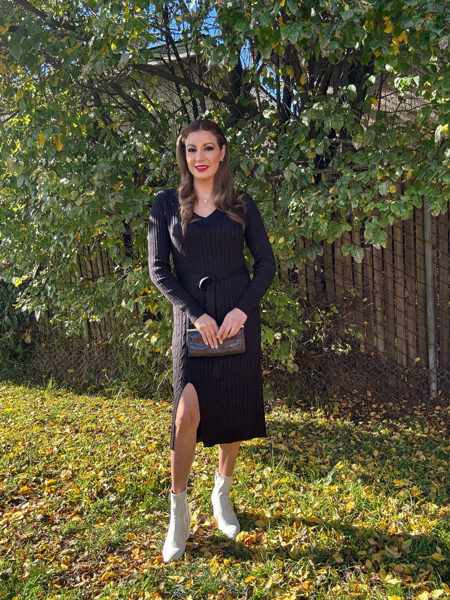 MEROKEETY Vestido de punto trenzado con cuello en V para mujer, manga larga, ajustado, con abertura, sin botones, con cinturón.
De referencia utilizo size:M
Es muy cómodo y calientito .su tela tipo suéter tejido 🥰👌

Christmas Outfit

#LTKSeasonal #LTKHoliday #LTKstyletip