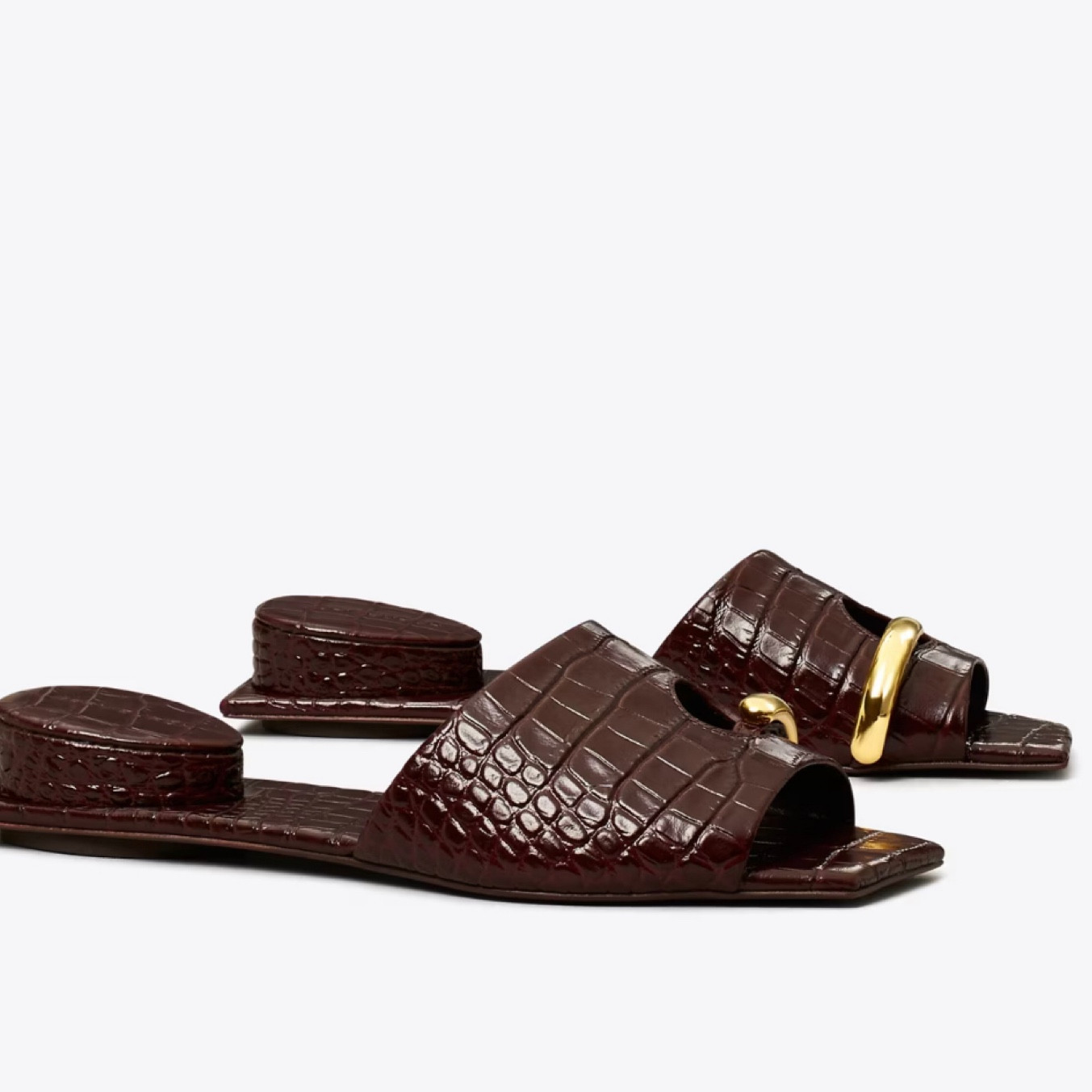 Such a beautiful sandal. Obsessed with these slides. 

#LTKstyletip #LTKshoecrush #LTKworkwear