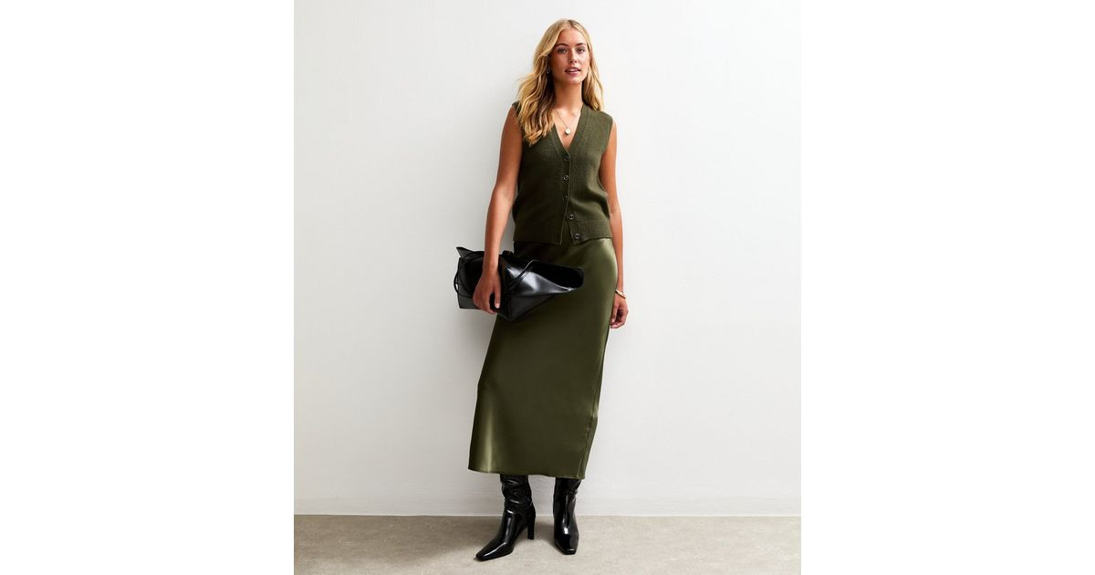 Women's Tall Khaki Bias Cut Satin Midi Skirt New Look | New Look (UK)