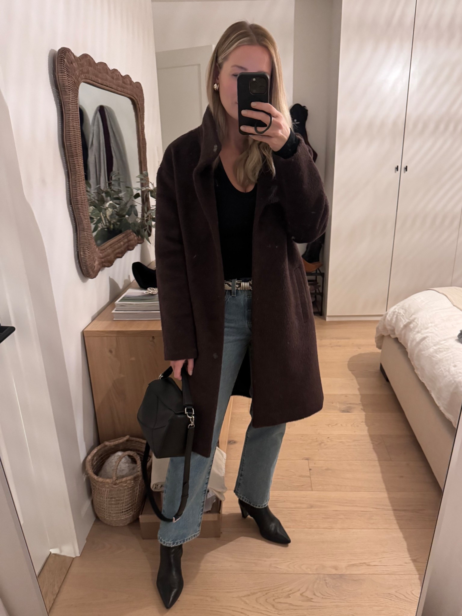 Dinner date with the girls outfit - Levi’s, basic top, alpaca coat, leather boots, simple and chic. Lots of this look is on sale too!

Night out outfit, dinner outfit, date night, fall outfit, winter style 

#LTKSaleAlert #LTKootd #LTKCyberWeek