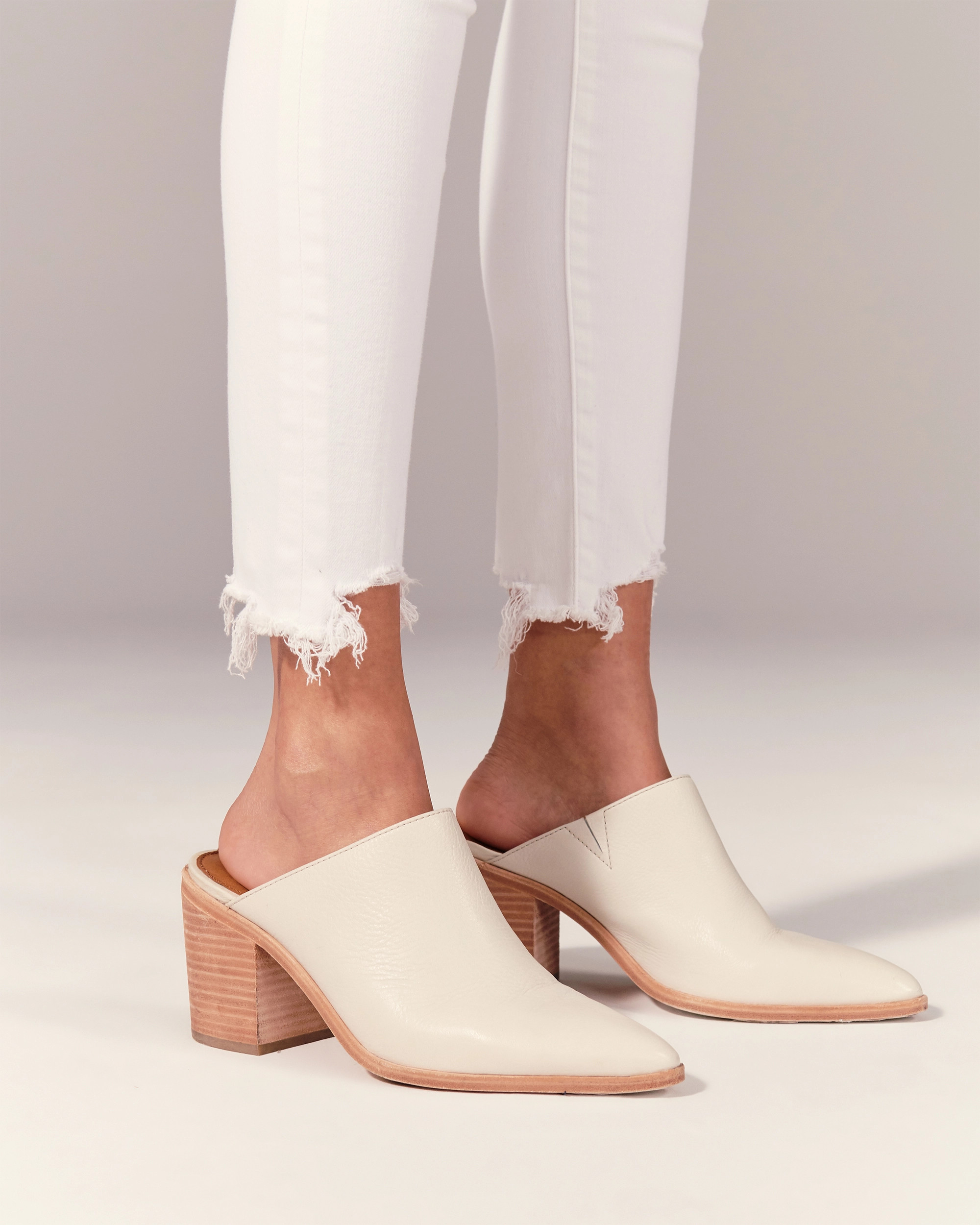 A&F Signature Stretch Denim
			


  
						Ripped High Rise Super Skinny Ankle Jeans
					



		
... | Abercrombie & Fitch (US)