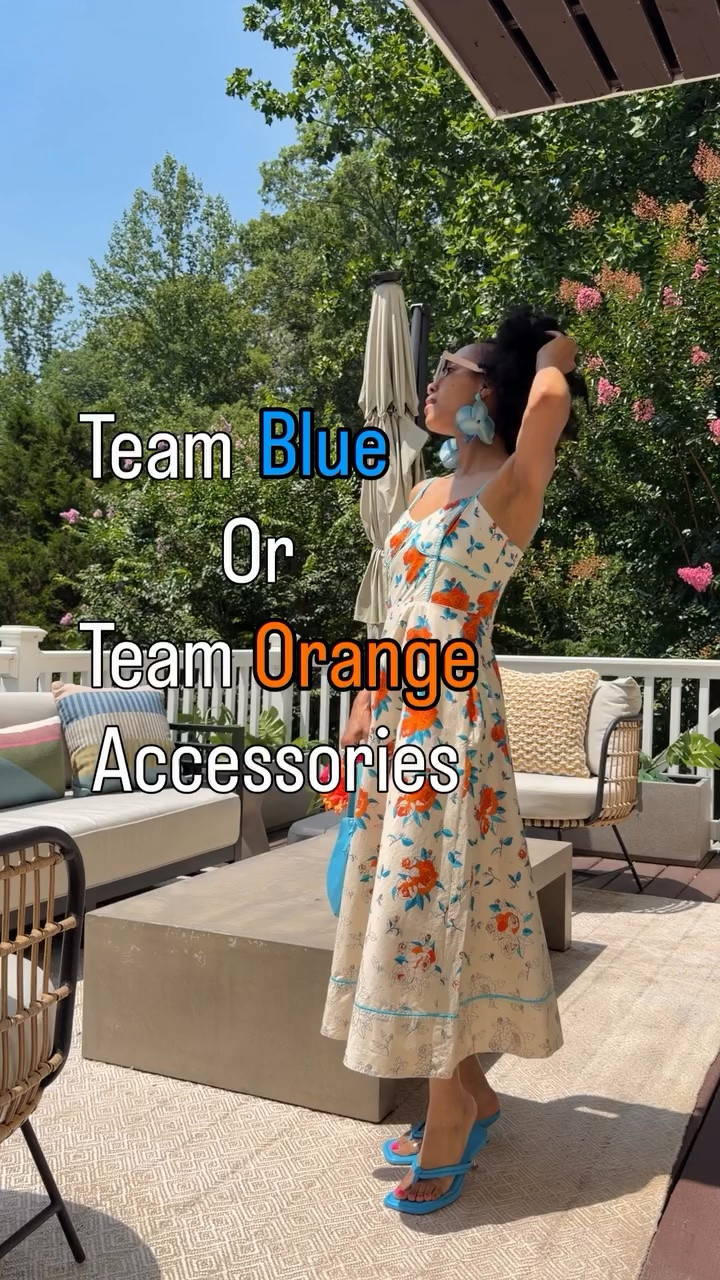 Summer is here and the options are endless!🧡🩵

So many ways to wear this @rachelantonoff dress from @renttherunway 🧡🩵

Which accessories are you picking? Orange or Blue? Let me know in the comments 🧡🩵

You can shop this dress and more @renttherunway use code: RTRCHARRISSE for a discount ✨

#rtrpartner #ootd #summerdresses #petitefashion #outfitinspiration