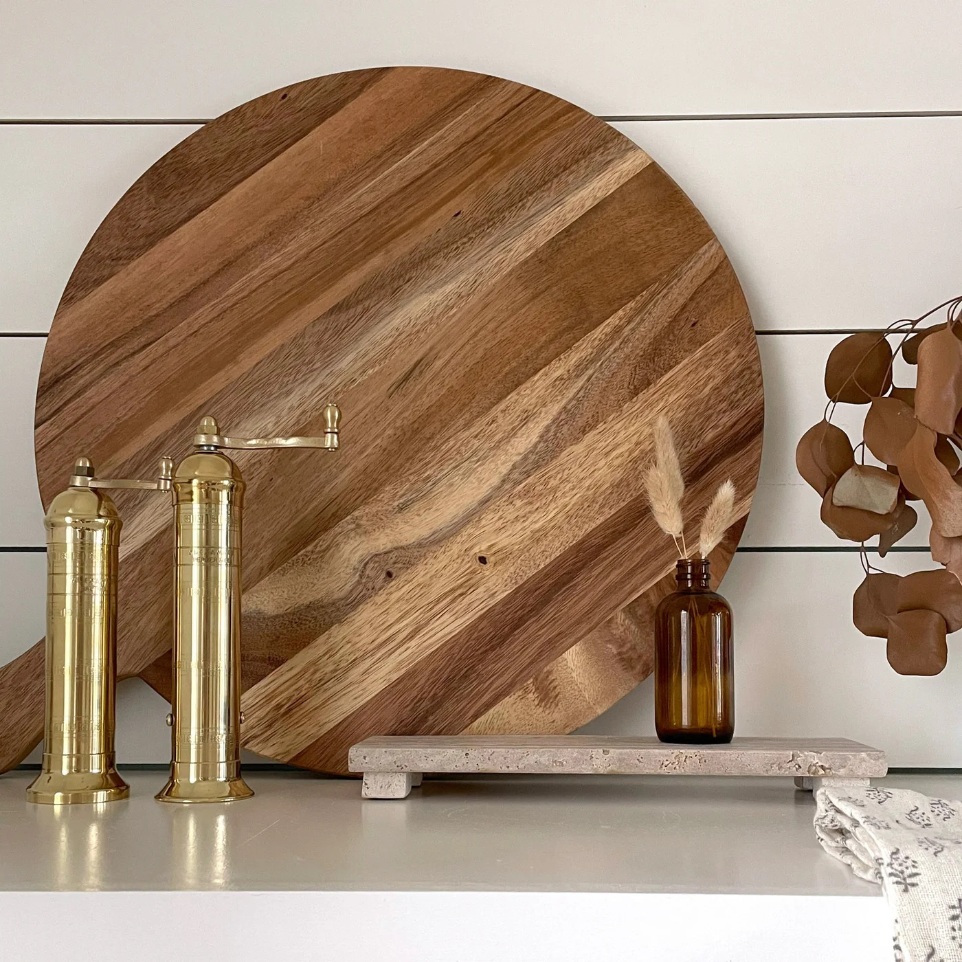 Cojio Footed Travertine Tray | Pepper + Vetiver