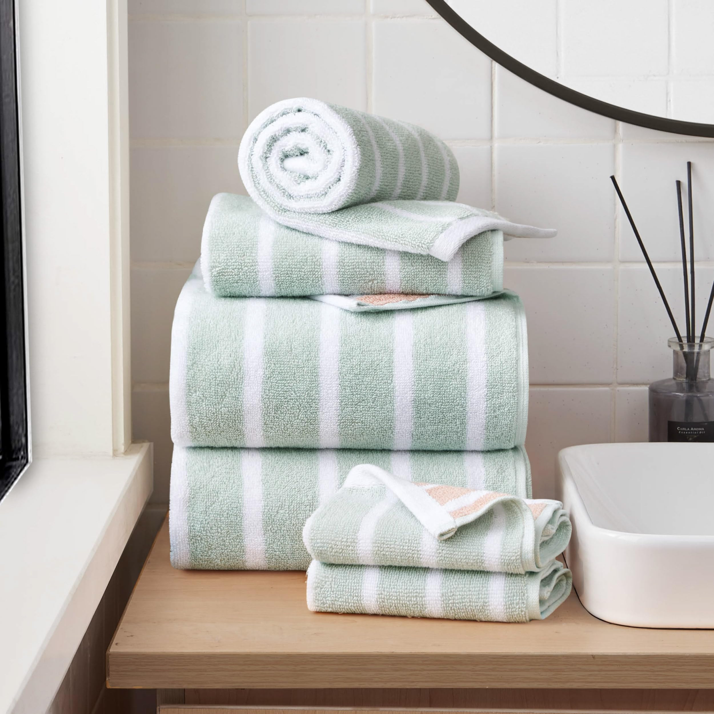 Visit the Lucky Brand Store | Amazon (US)