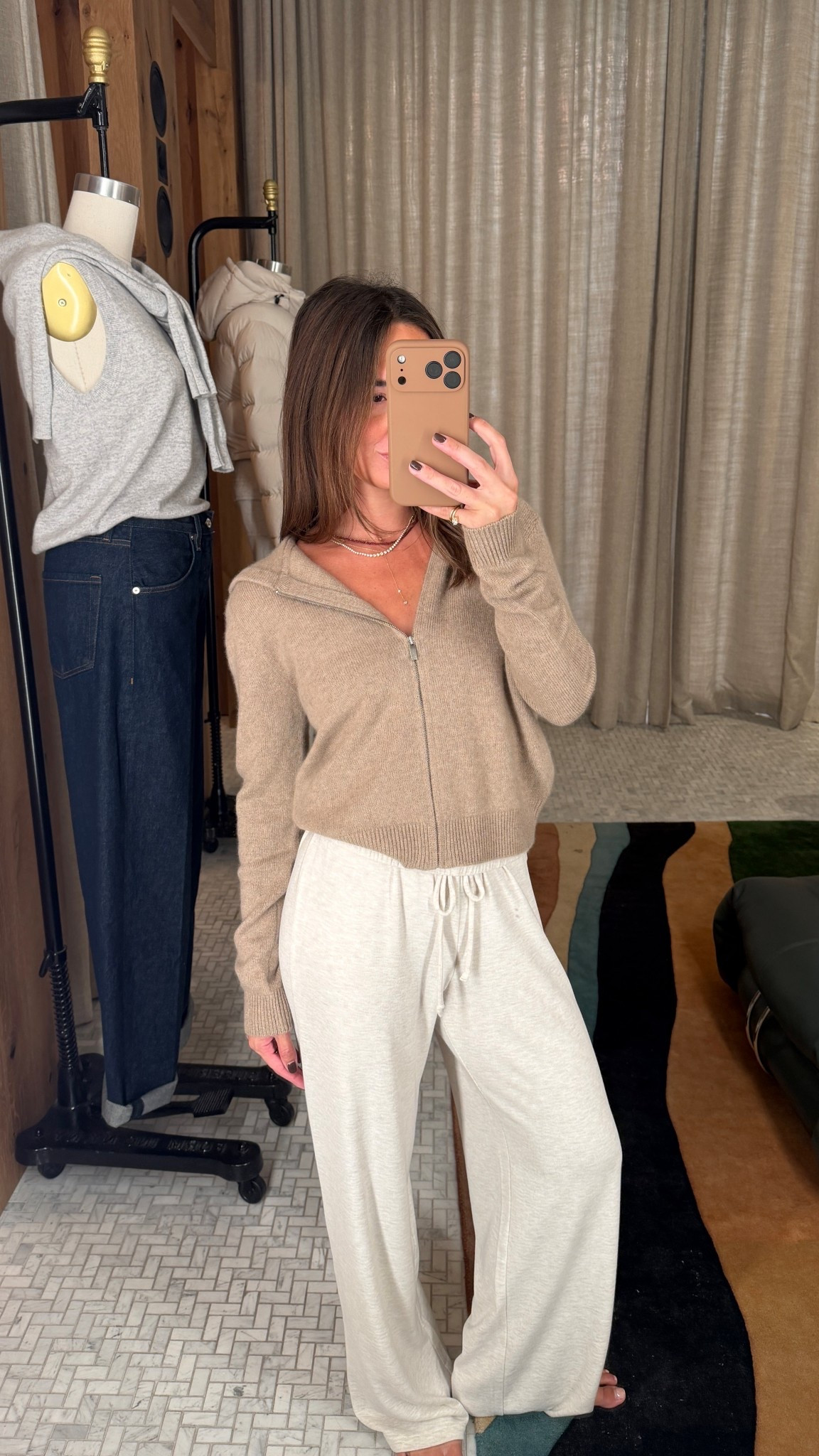 Jacket- heather nomad taupe, small
Bottoms- heather light oatmeal, small

@aritzia #aritziapartner