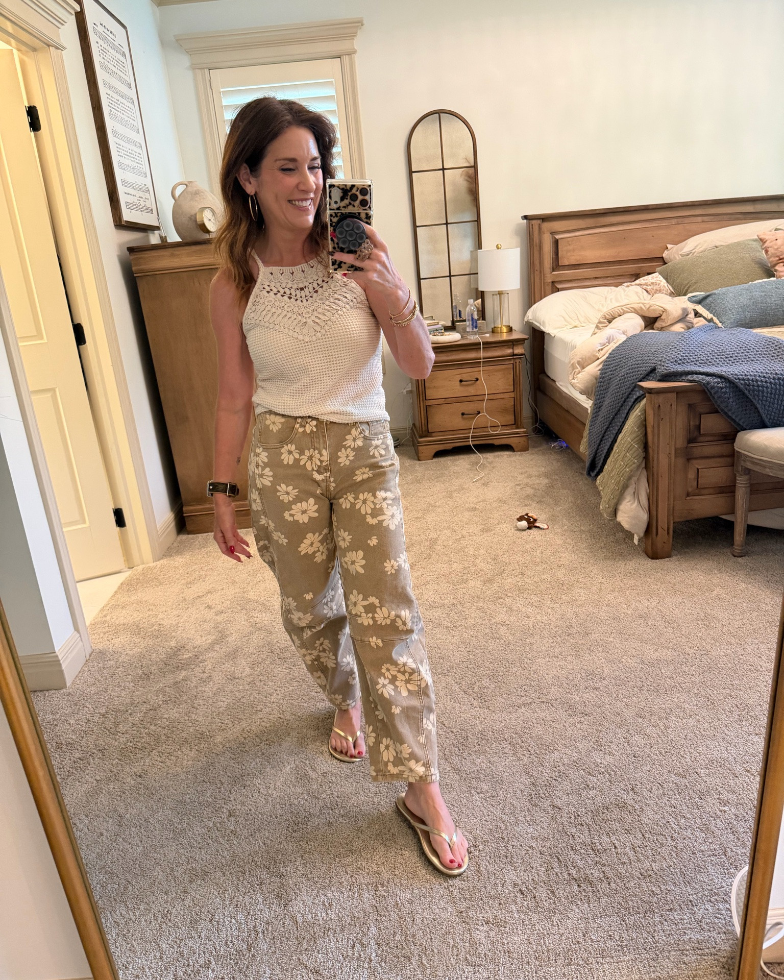The cutest barrel jeans with flower daisies ￼

#LTKOver40 #LTKPetite #LTKootd