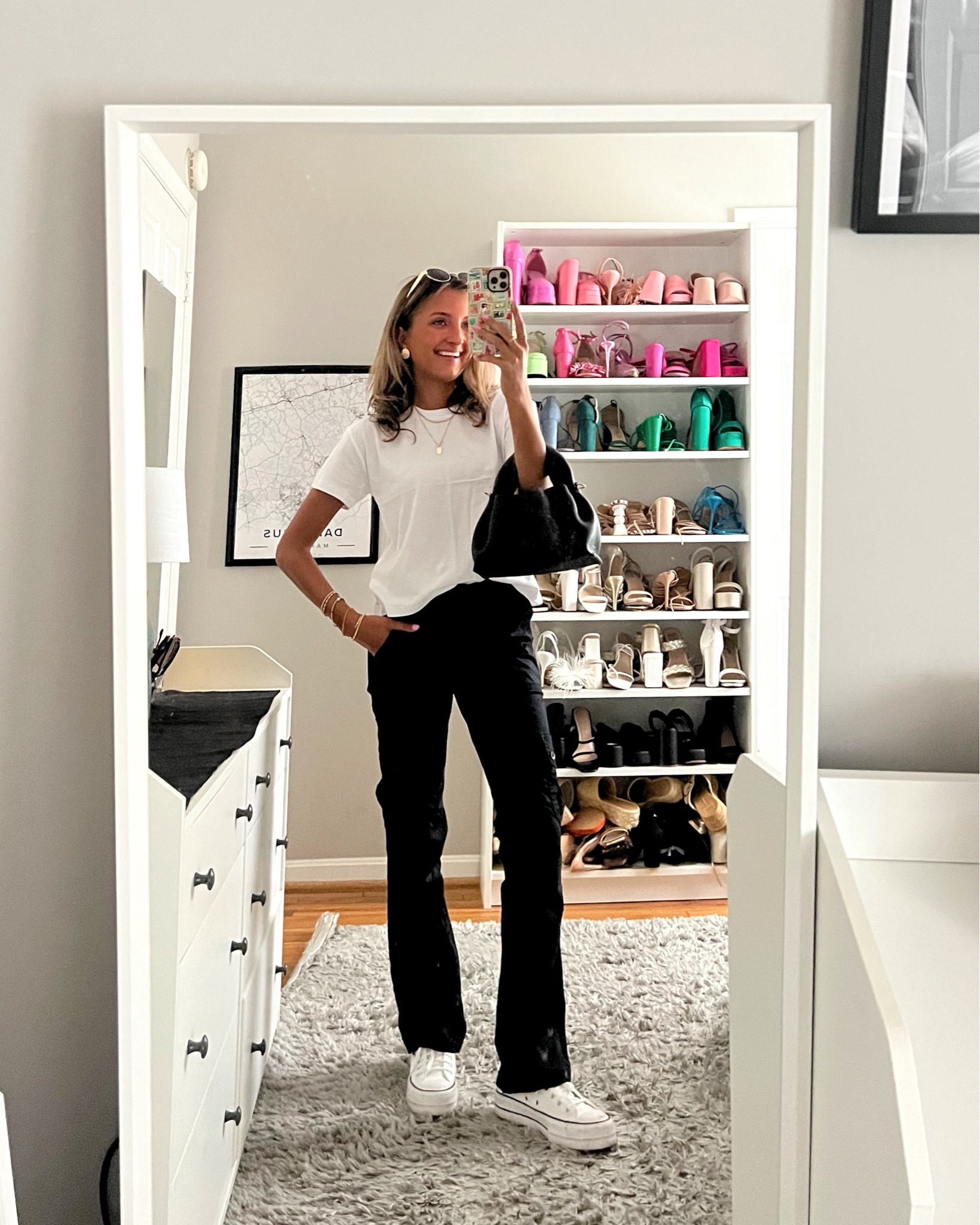 casual everyday outfit for summer to fall transition ✏️ the perfect back to school outfit or work outfit! 

use code HCOMCKENZIE for an extra 20% off Hollister.

sizing:
XS regular tops 
S sweaters 
XS regular pants 
000R jeans 