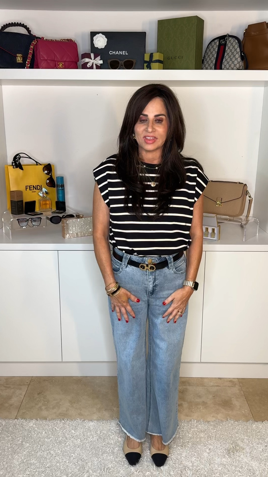 Top on sale for less than $25. Wearing a sm , jeans 25 and slingbacks TTS 

#LTKSaleAlert #LTKVideo #LTKOver40