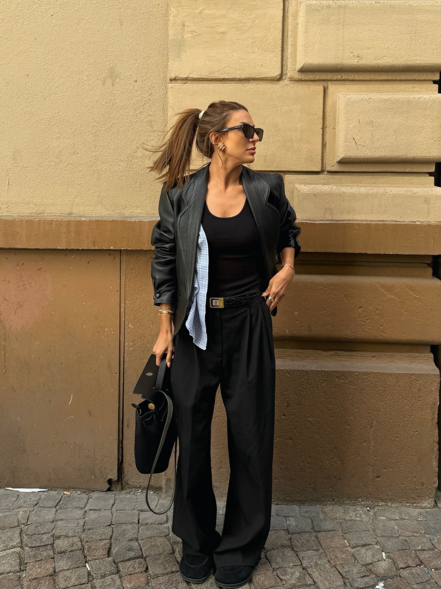 City Walk 💃🏻

#outfit #outfitoftheday #fashionable